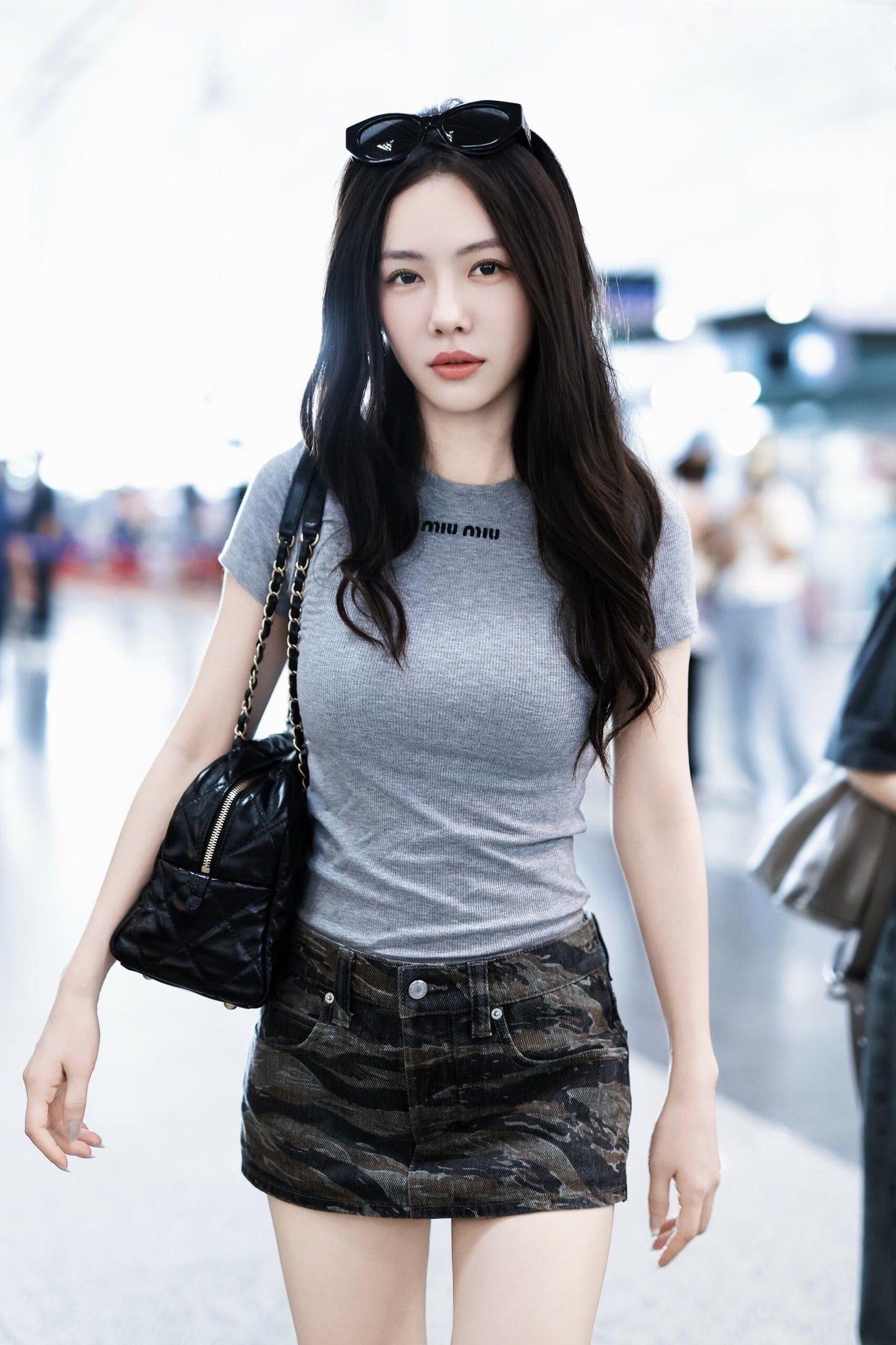 2026 Women's MM Logo Short-Sleeved Sweater (FF788)