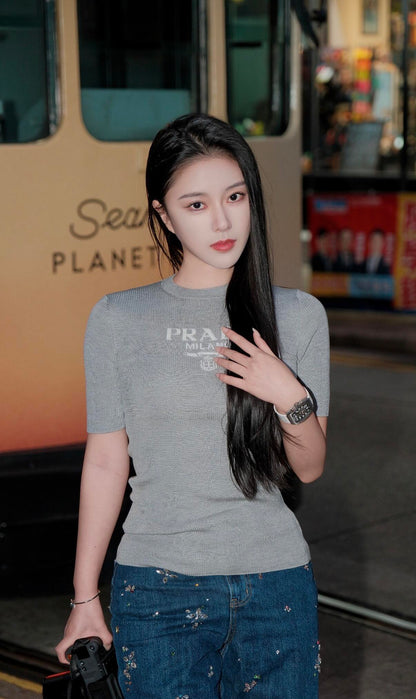 2026 Women's Triangle Brand Logo Long-Sleeved Sweater (FF780)