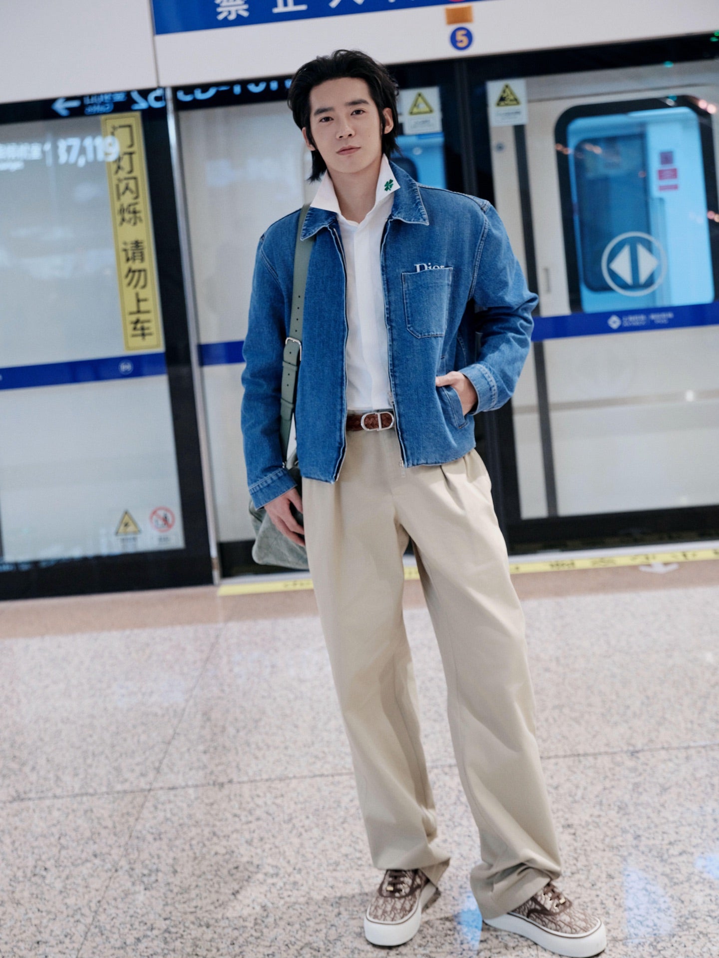 2026 New Style CD Embroidered Zipper Denim Jacket (BB865-B80)