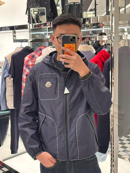 2026 New Model Mon Logo Color-Contrasting Stitch Jacket (AA669-B90)
