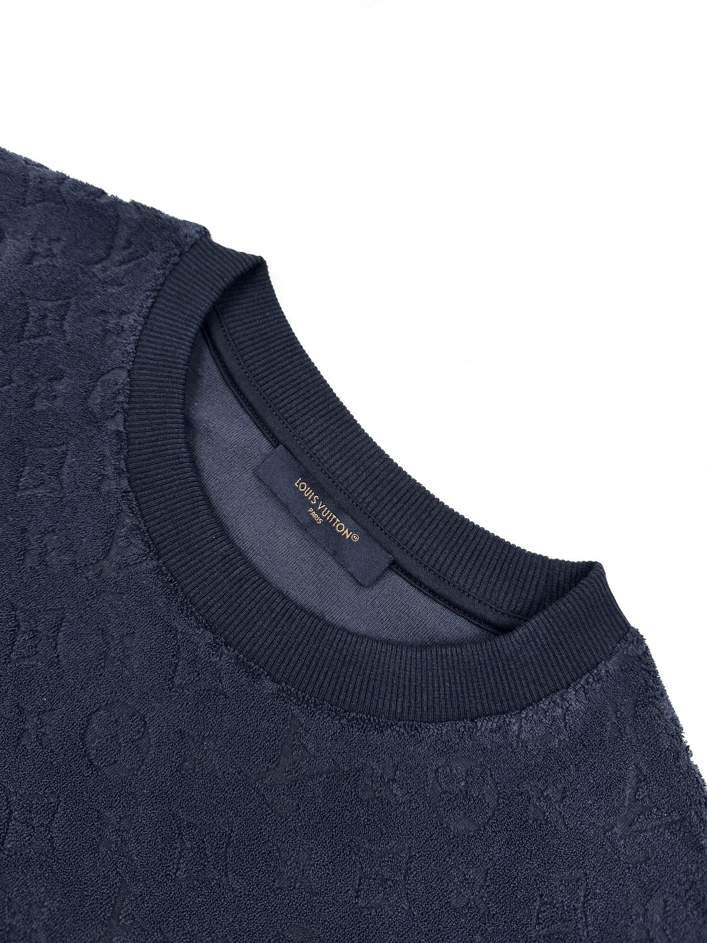 2026 New LY Embossed Terry T-Shirt (25325-A20)