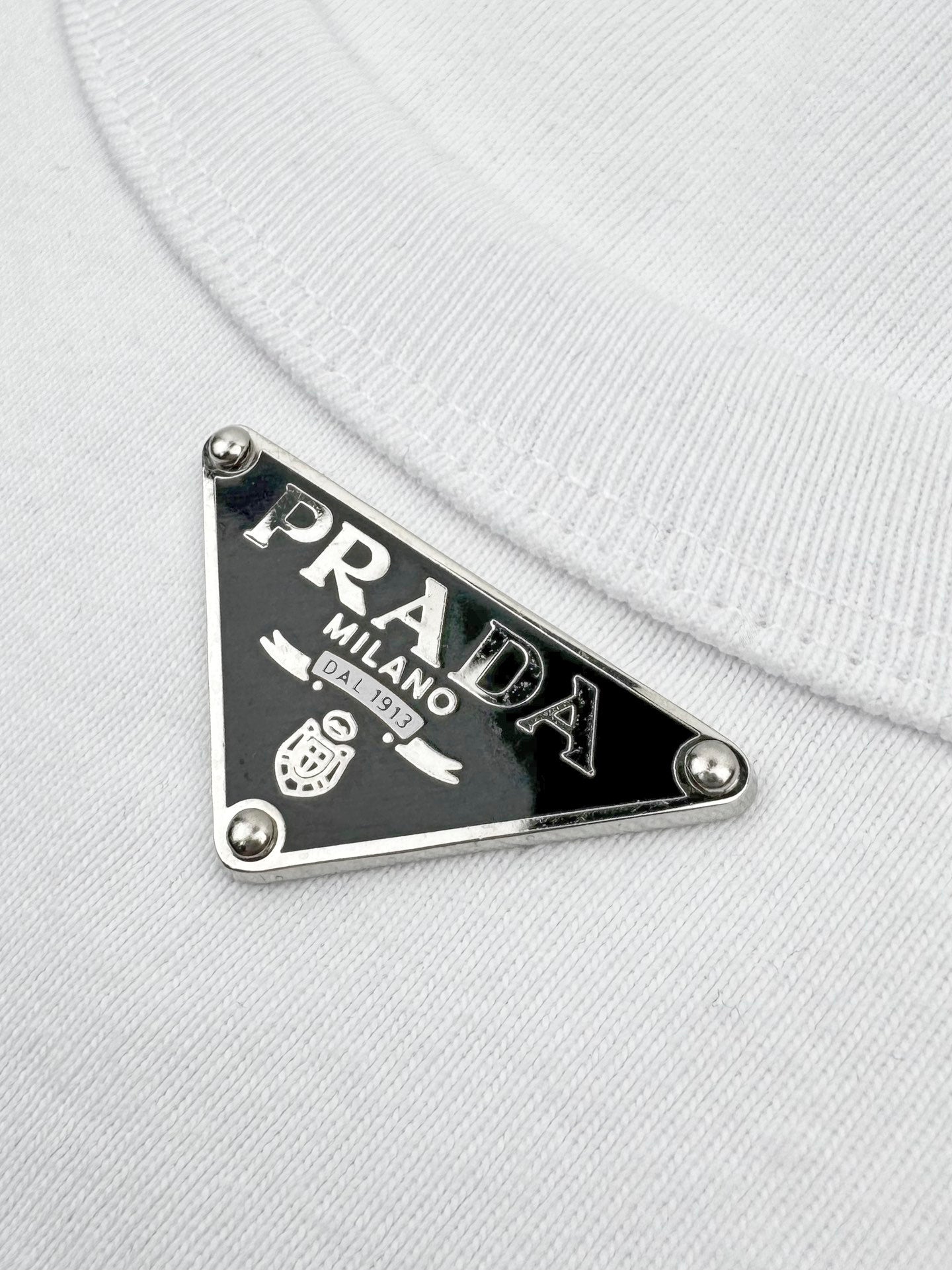 2026 New Triangle Brand Vest (25205-A15)