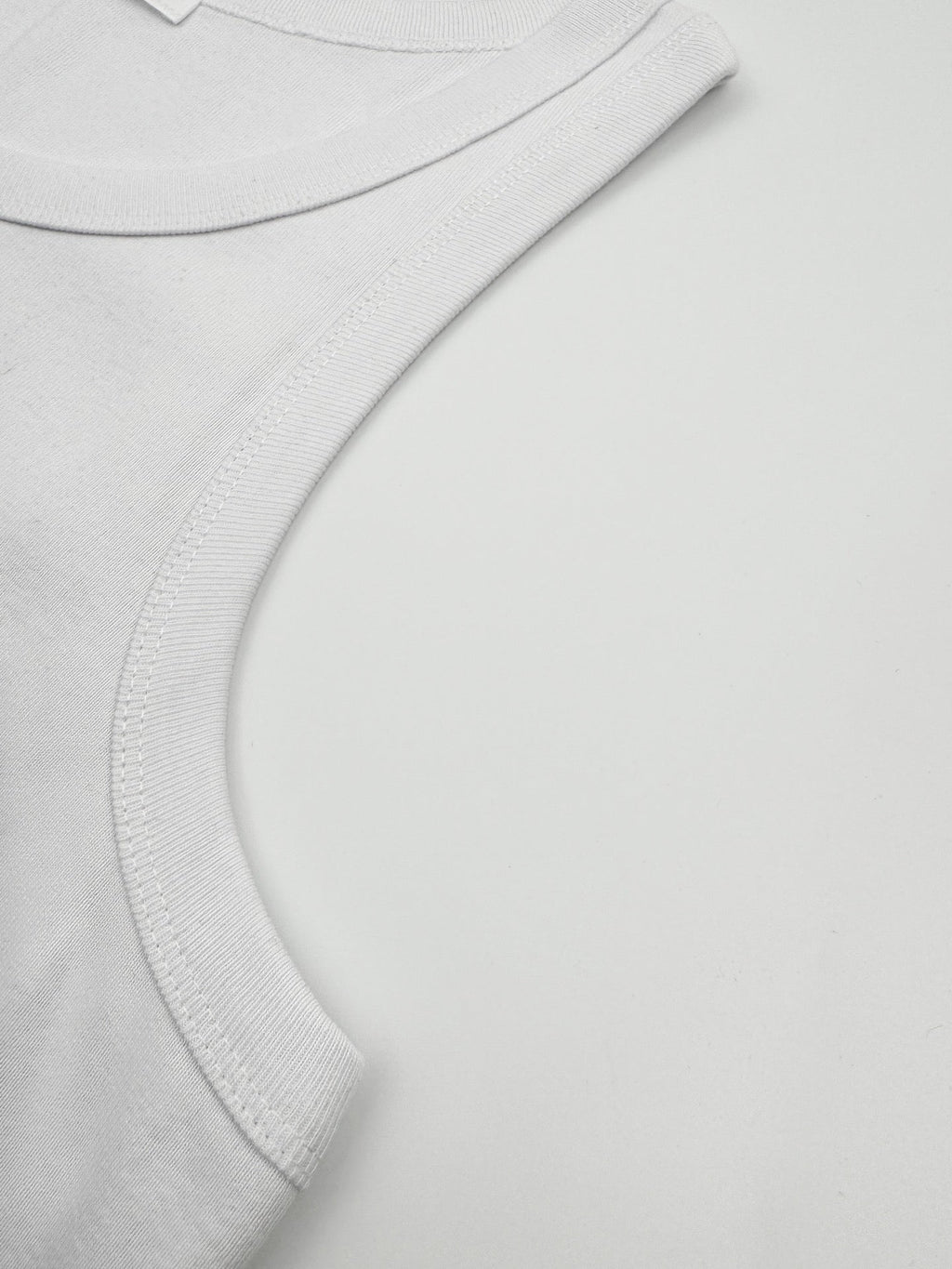 2026 New Triangle Brand Vest (25205-A15)