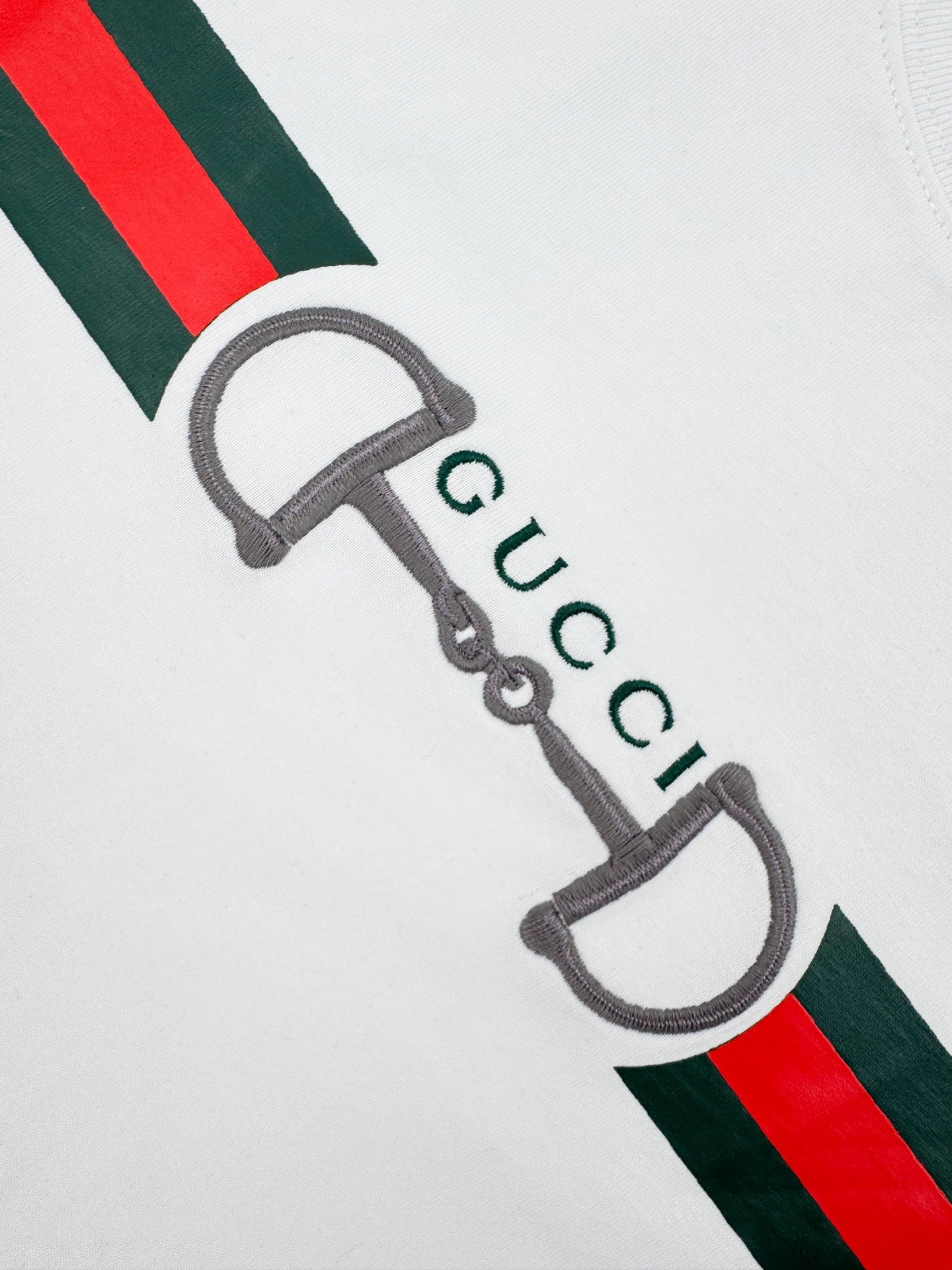 2026 New GU Horsebit Webbing T-Shirt (AA540-A15)