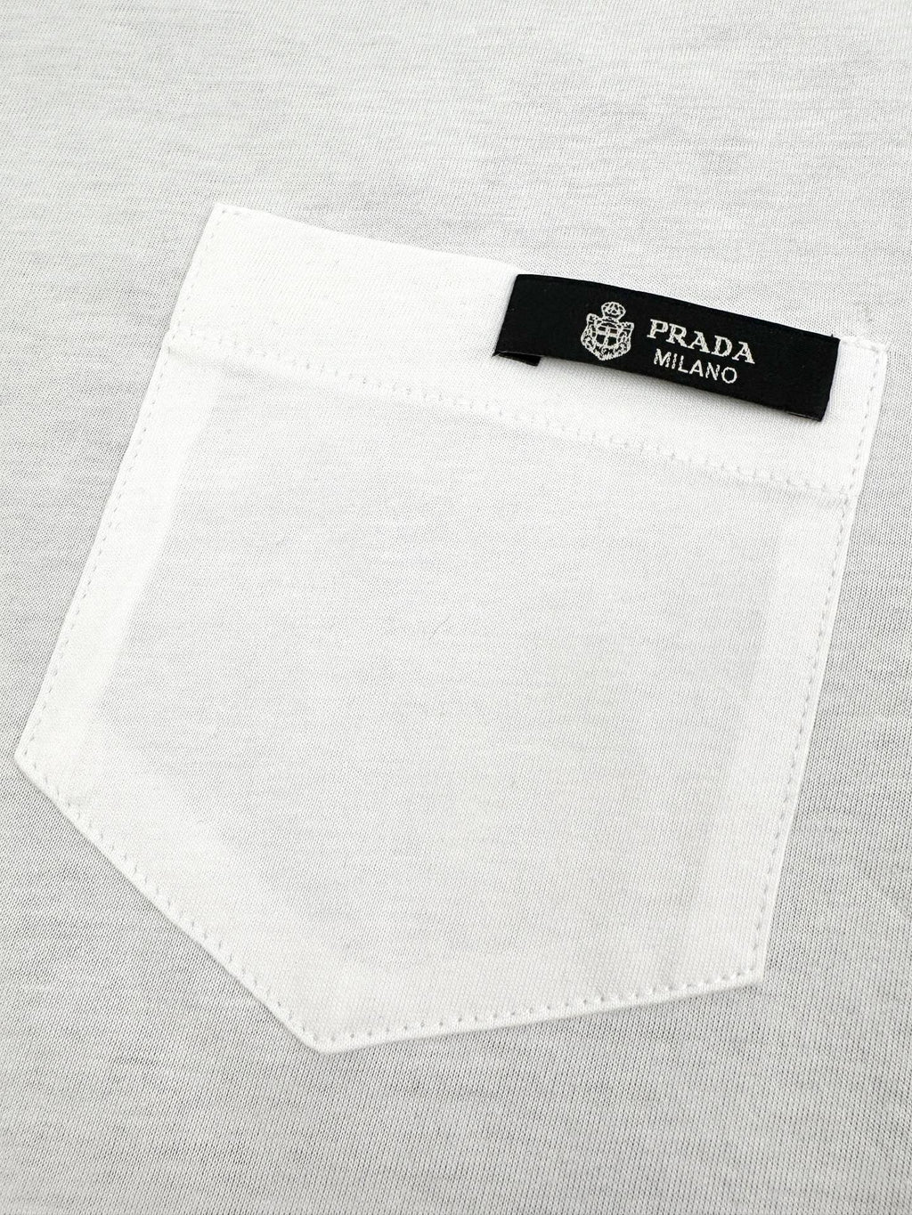 2026 New Triangle Brand Reversible Logo Short-Sleeve Shirt (CC927-A35)