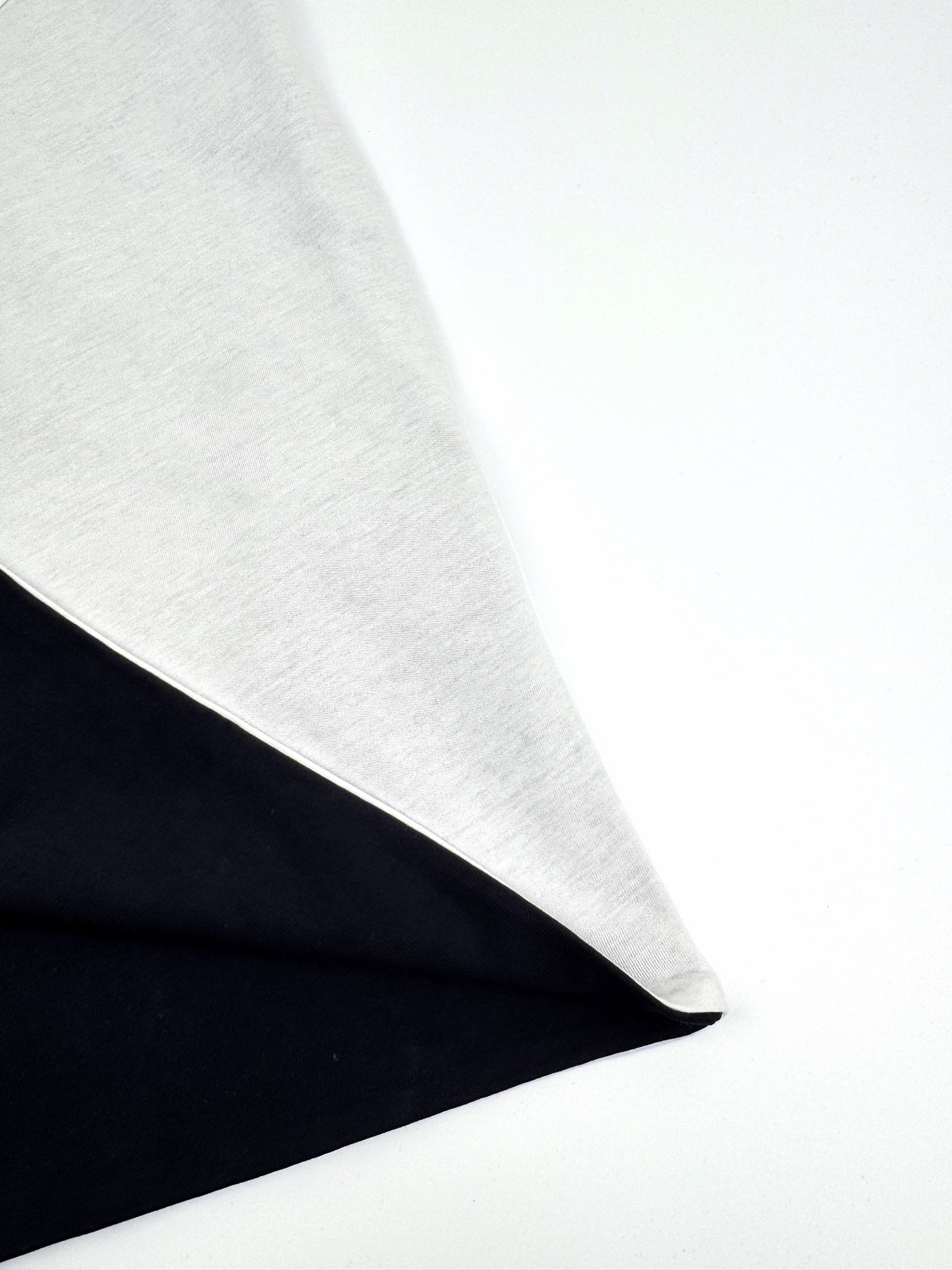 2026 New Triangle Brand Reversible Logo Short-Sleeve Shirt (CC927-A35)
