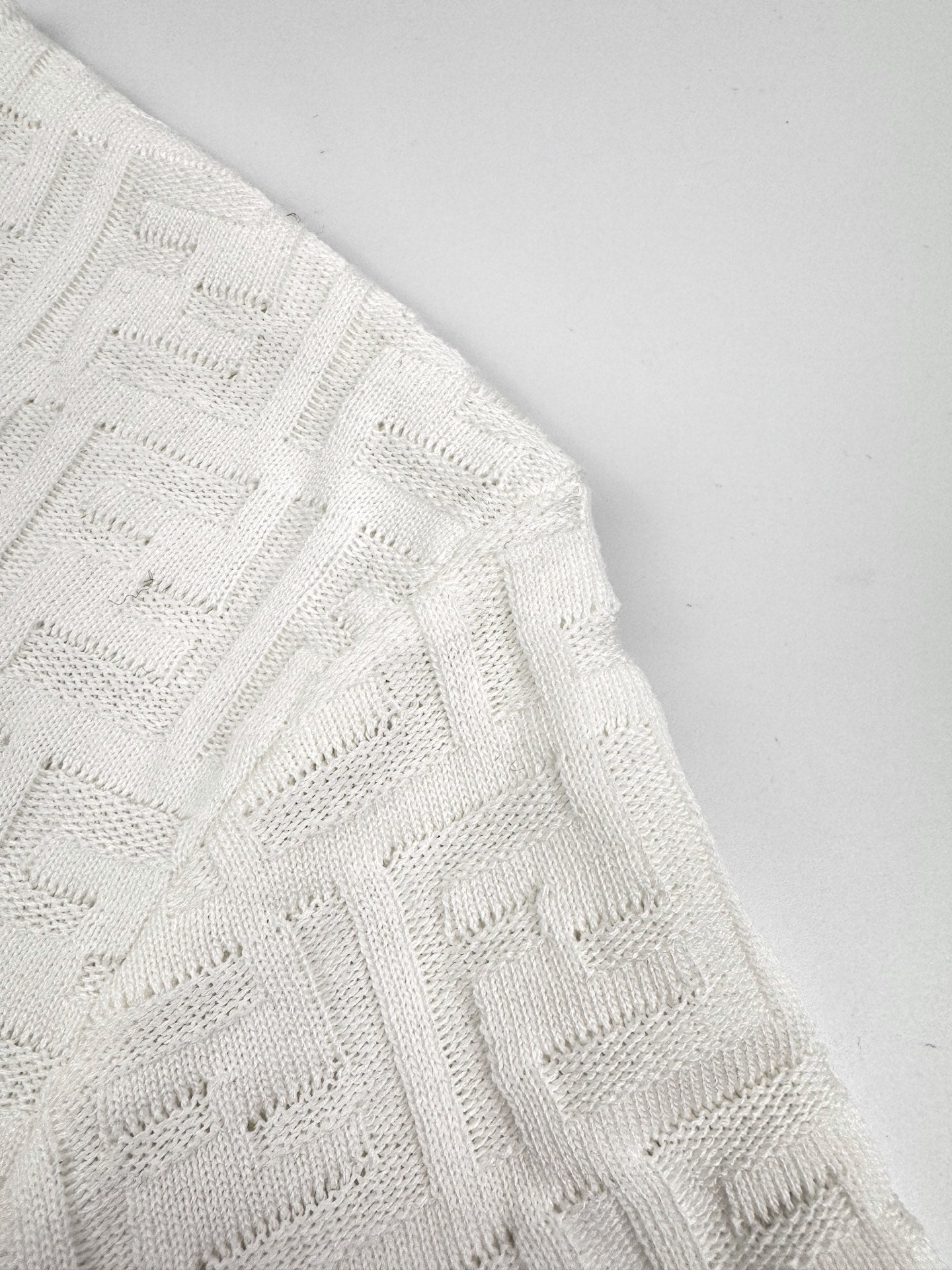 2026 New FF All-Over Print Knit Short-Sleeved Top (AA501-A65)