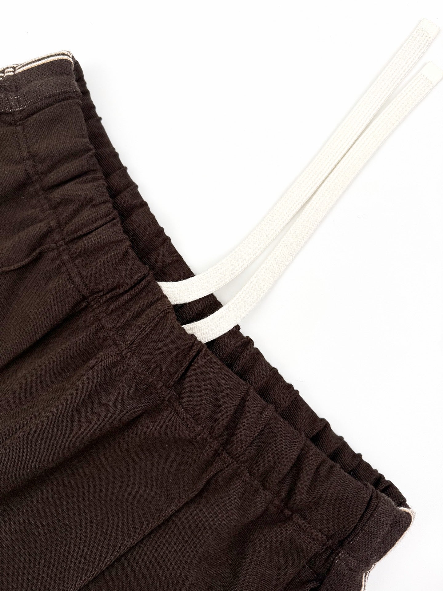 2026 New Style MM Embroidered Logo Casual Trousers (CC907-B70)