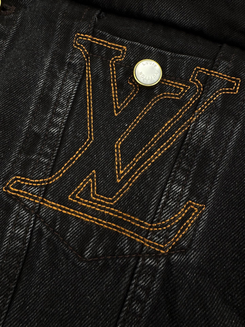 2026 New LY Embroidered Logo Denim Jacket (BB740-B75)