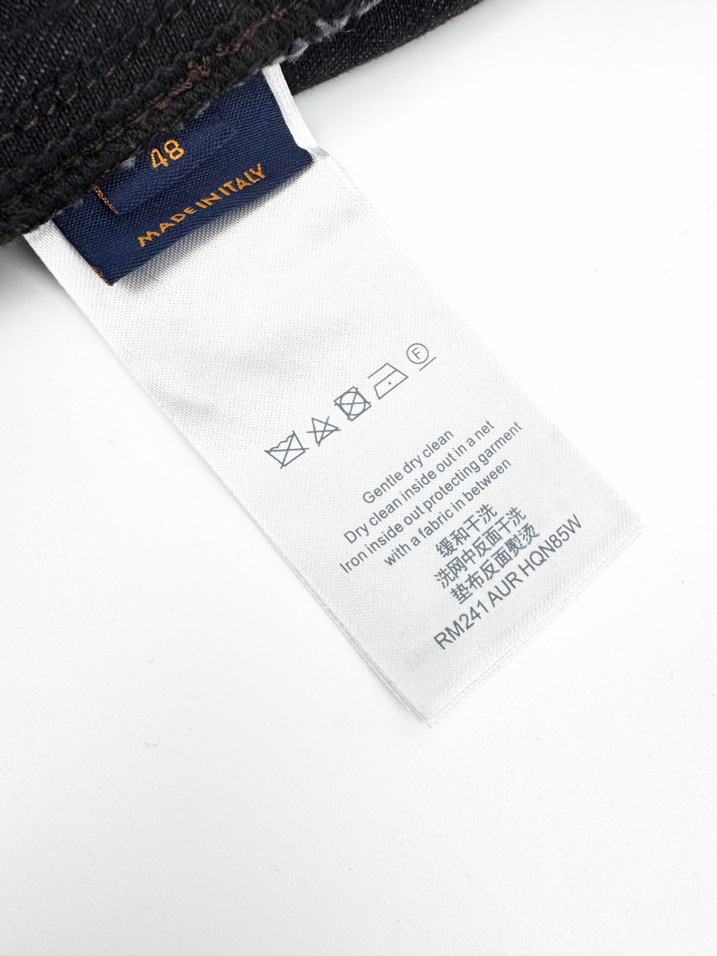2026 New LY Embroidered Logo Denim Jacket (BB740-B75)