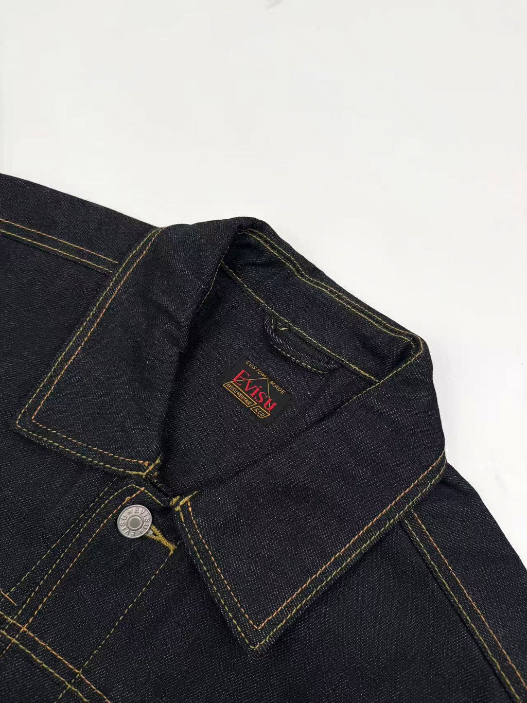2026 New Arrival Ev Golden Dragon Embroidered Denim Jacket (25398-B85)