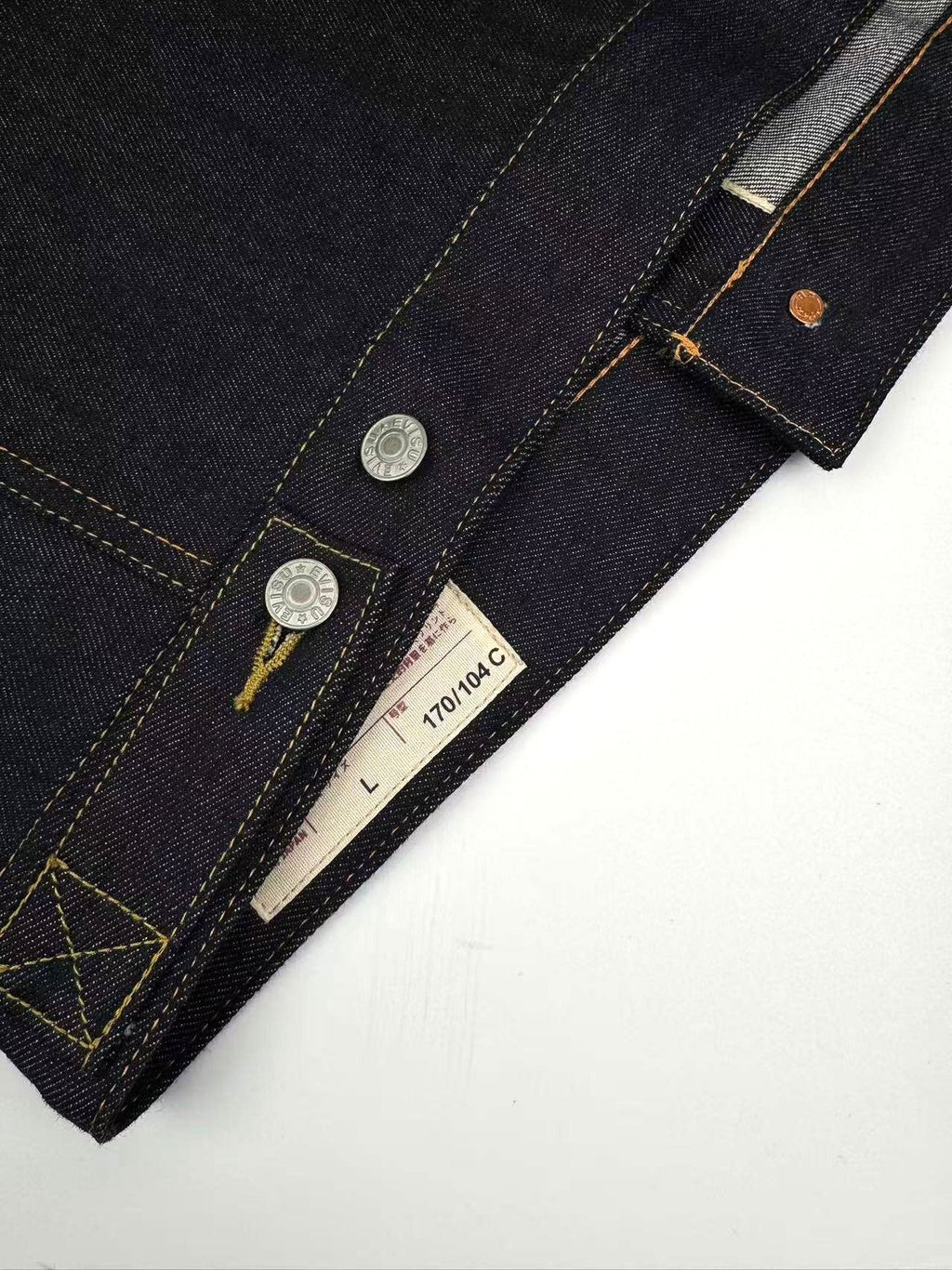 2026 New Arrival Ev Golden Dragon Embroidered Denim Jacket (25398-B85)