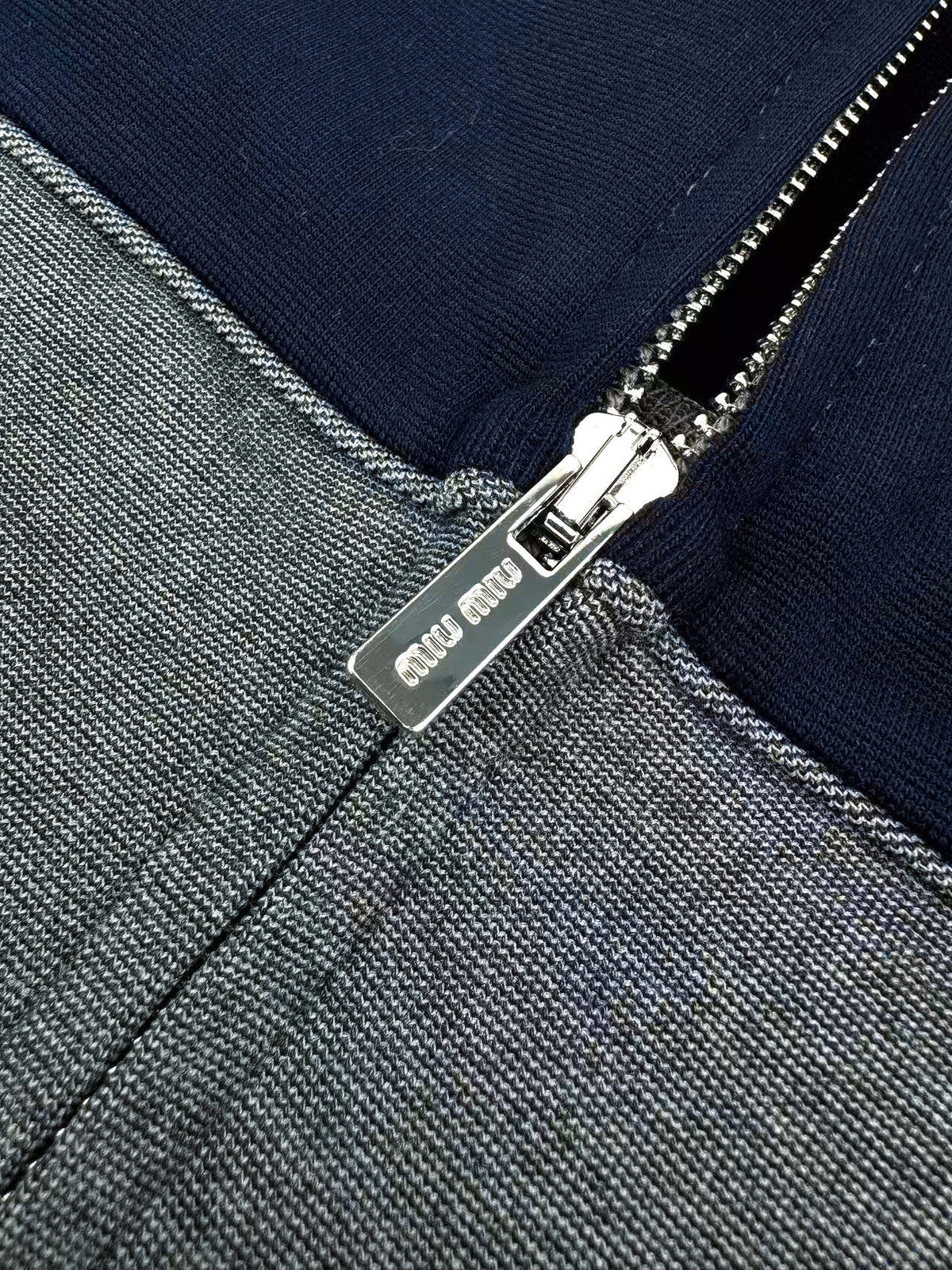 2026 New MM Embroidered Logo Zip Jacket (CC906-C10)