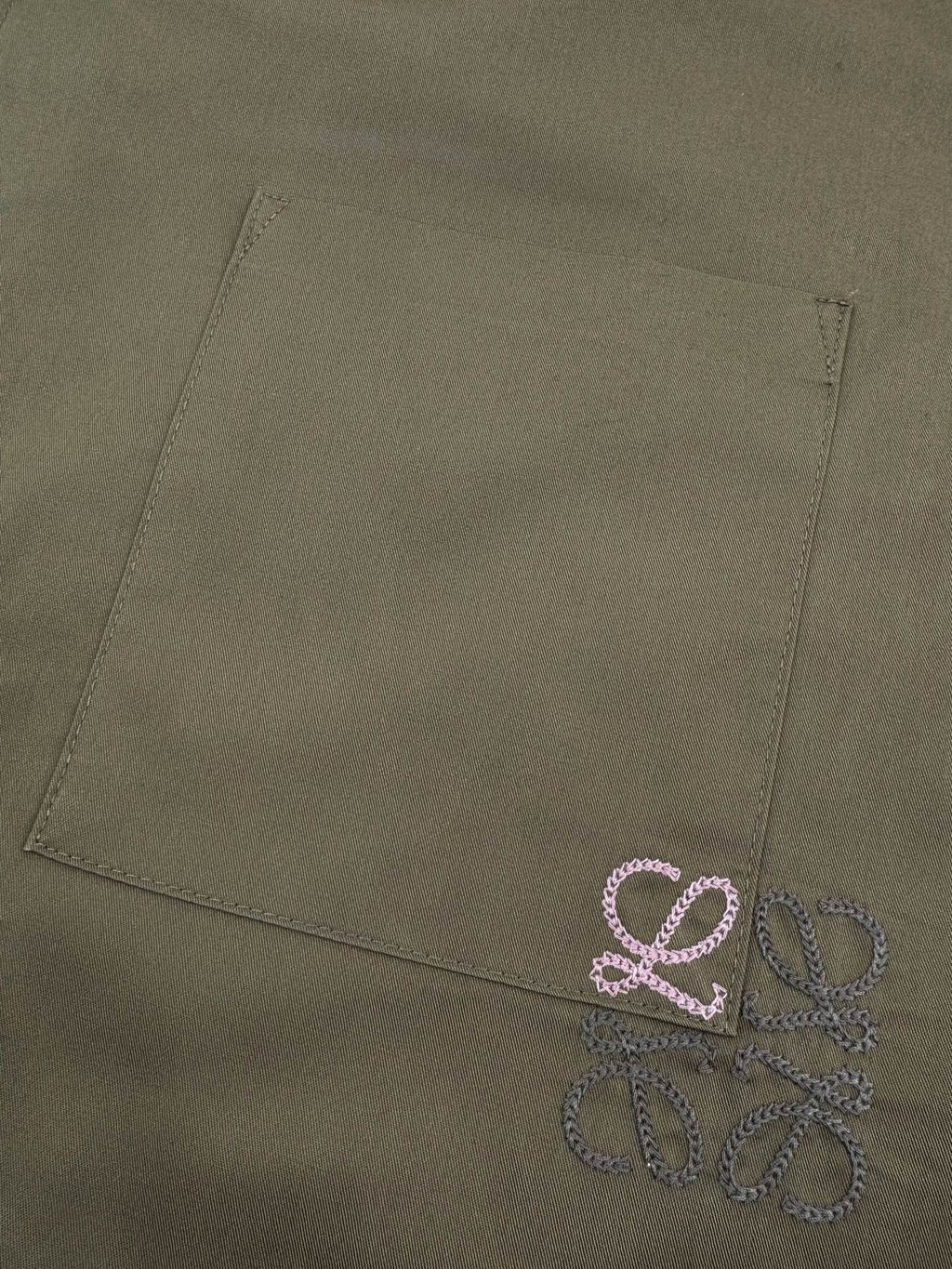 2026 New Way Two-Tone Embroidered Patch Pocket Shirt (CC944-B30)