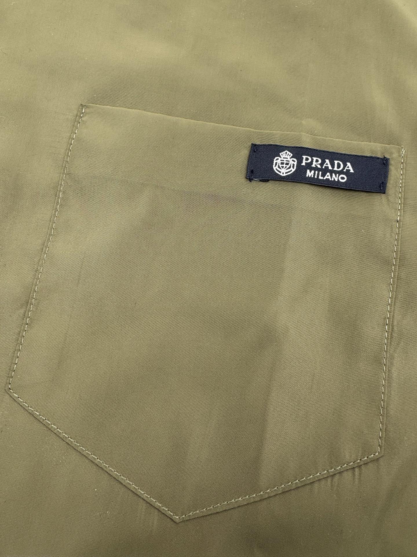 2026 New Triangle Brand Label Shirt (BB760-B20)