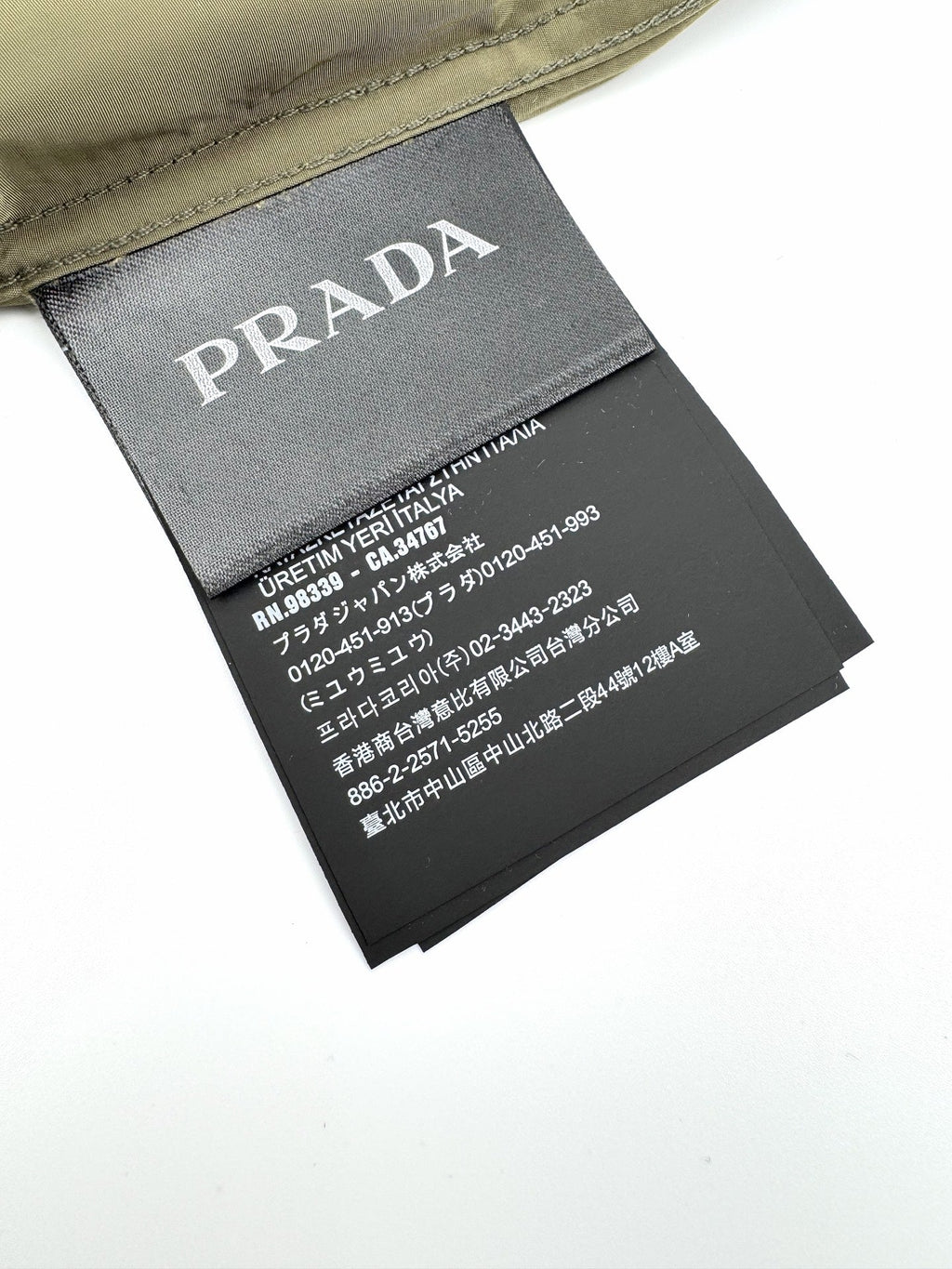 2026 New Triangle Brand Label Shirt (BB760-B20)