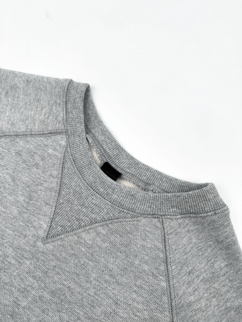 2026 New CH Logo Crew Neck Sweatshirt (CC917-B20)