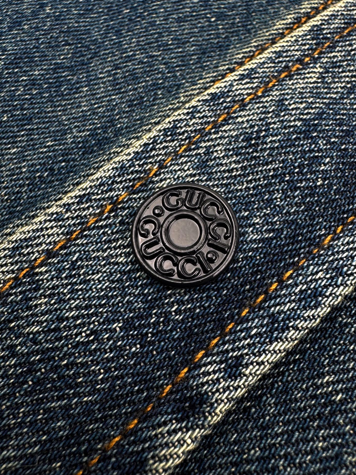 2026 New GU Embroidered Family Crest Denim Shirt (BB734-B40)