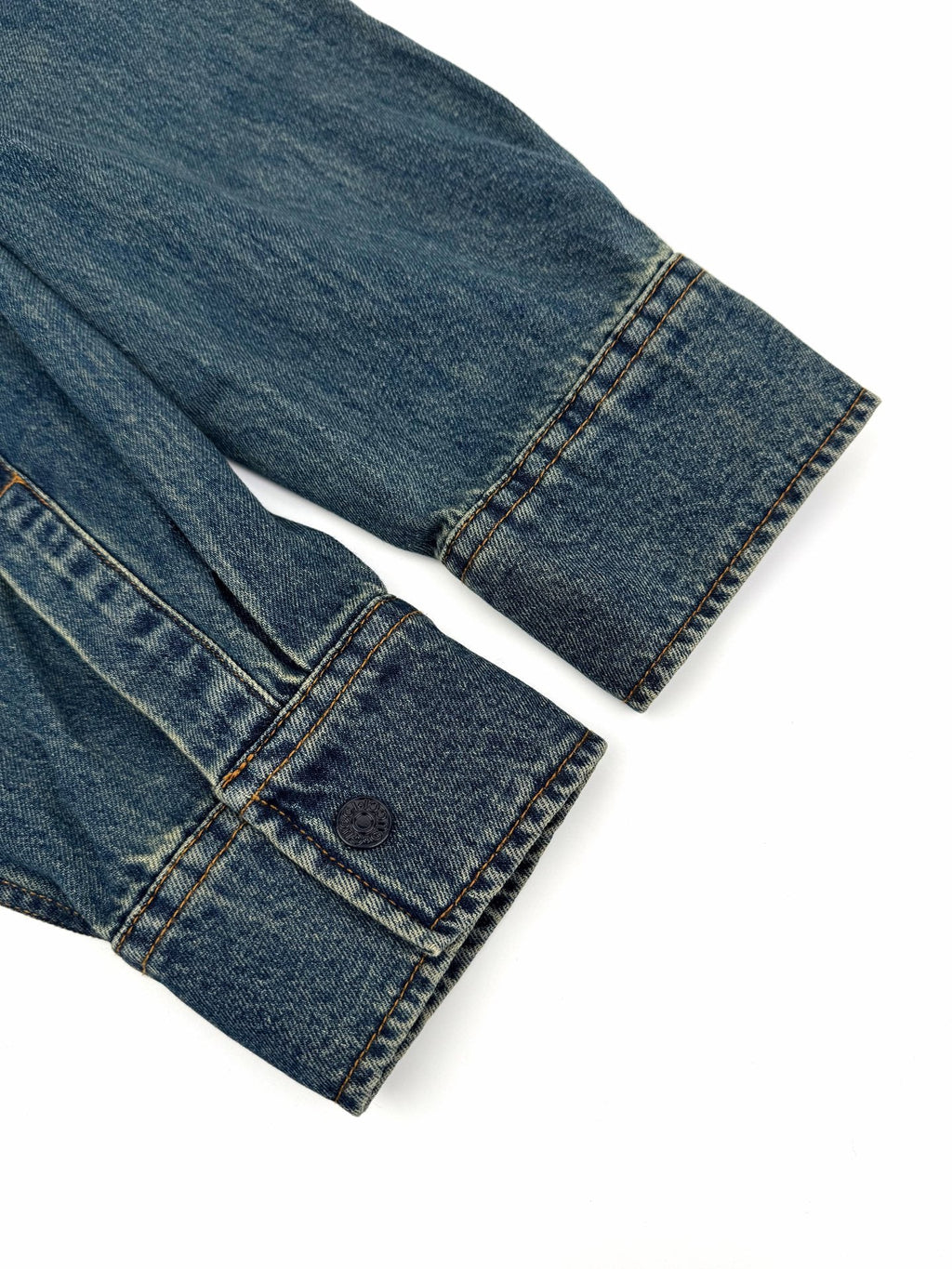 2026 New GU Embroidered Family Crest Denim Shirt (BB734-B40)