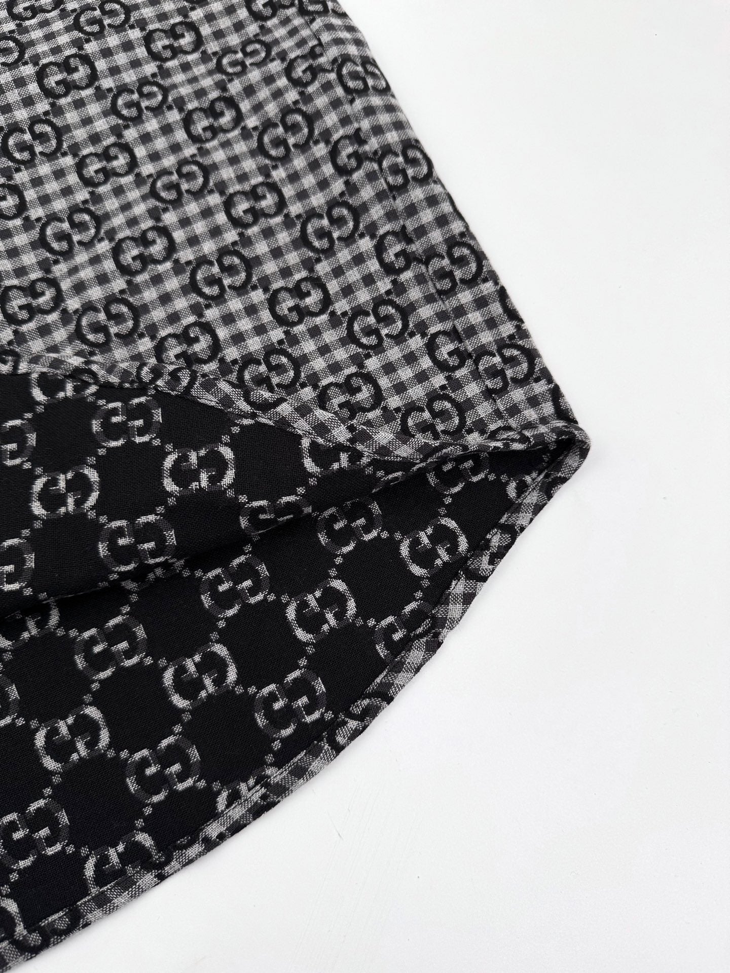 2026 New GU Full-Print Check Jacquard Shirt (BB720-B50)