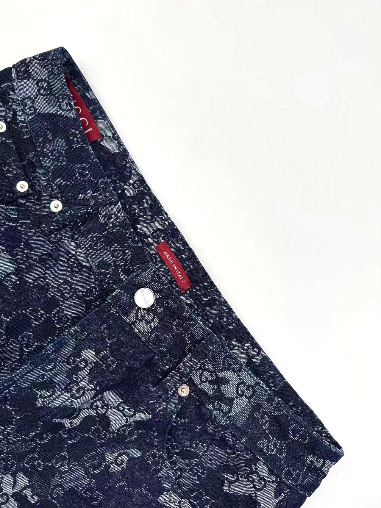 2026 New Arrival: GU All-Over Print Denim Trousers (MM097-B65)
