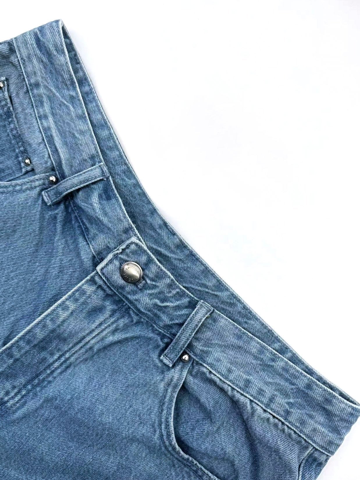 2026 New Arrival LY Washed Distressed Jeans (MM014-C30)