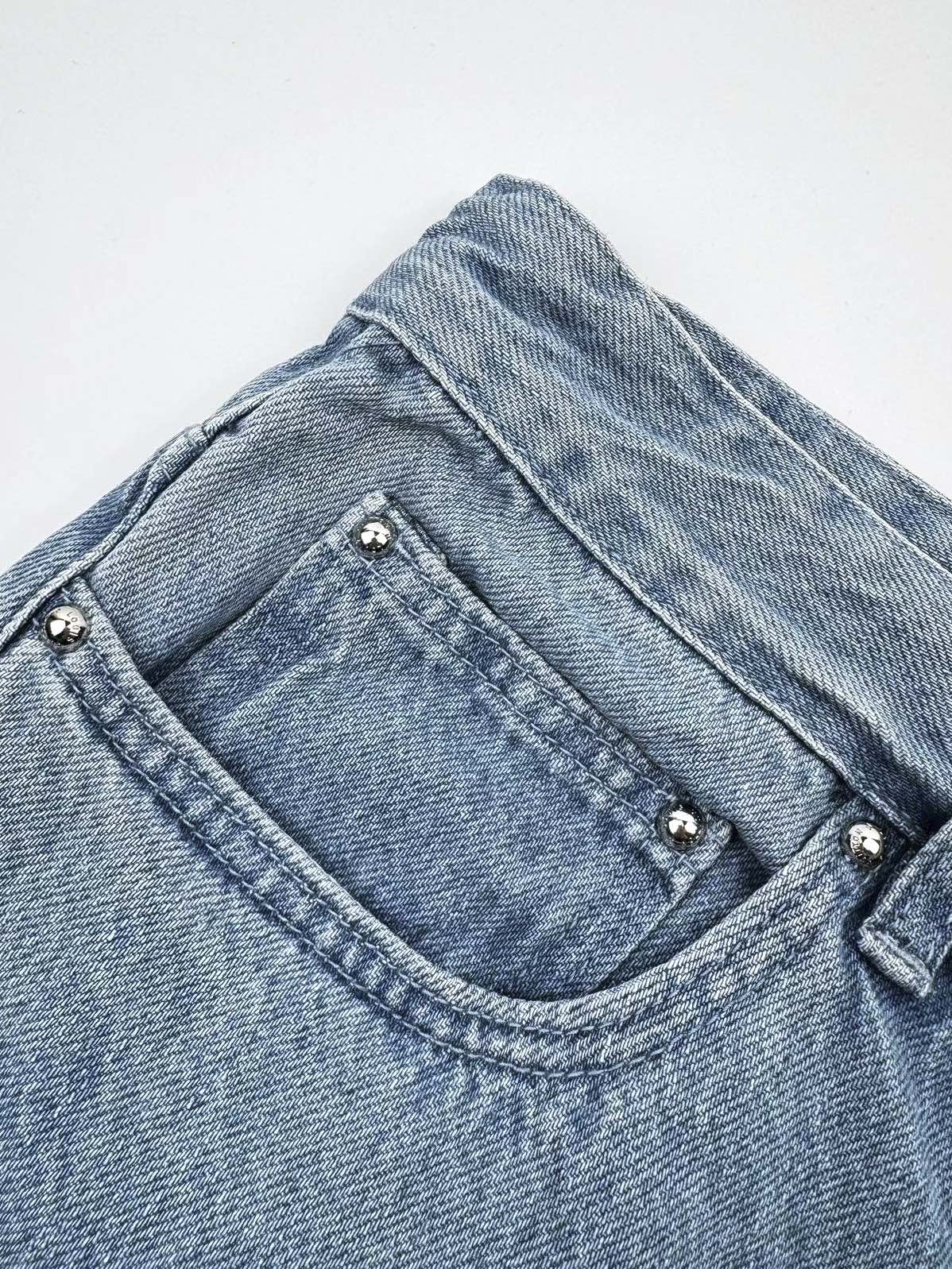 2026 New Arrival LY Washed Distressed Jeans (MM014-C30)