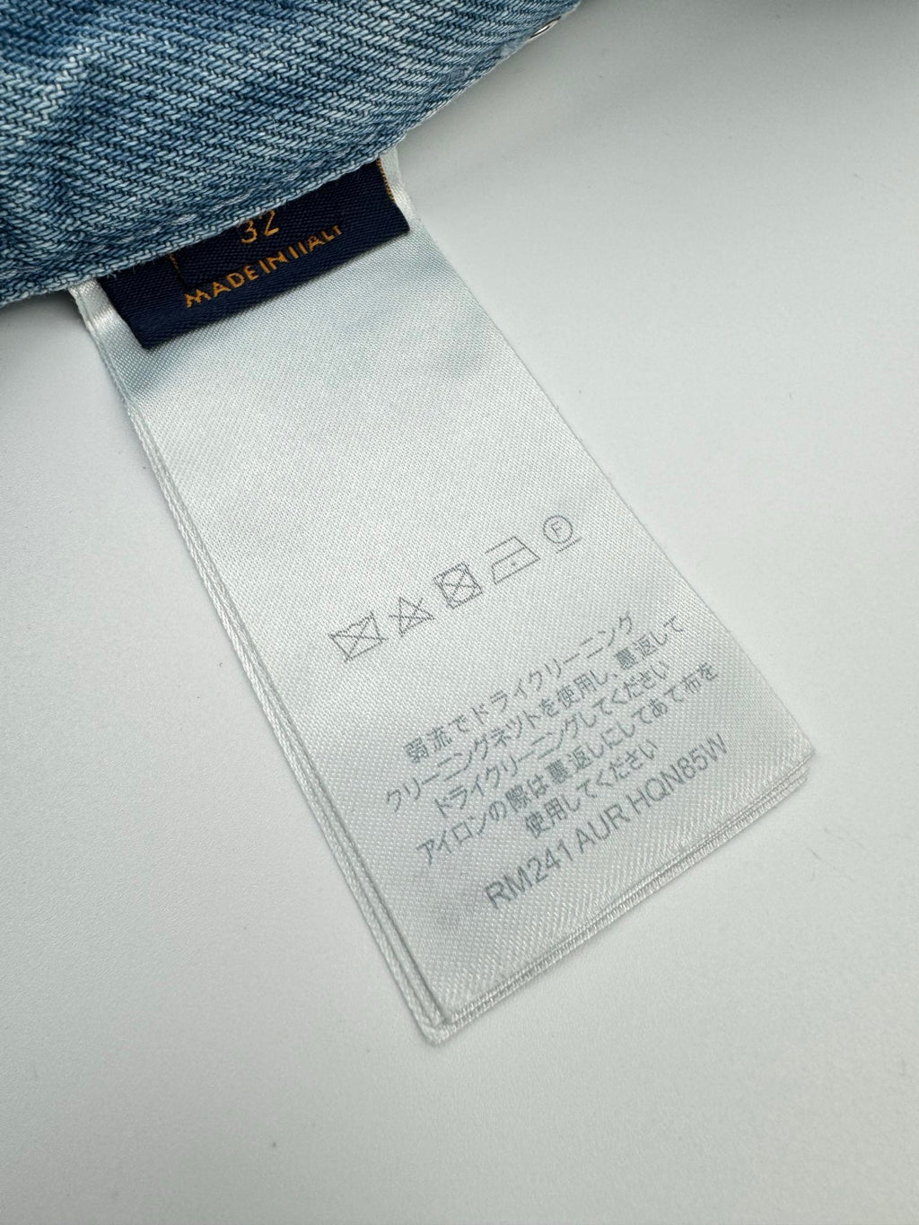 2026 New Arrival LY Washed Distressed Jeans (MM014-C30)