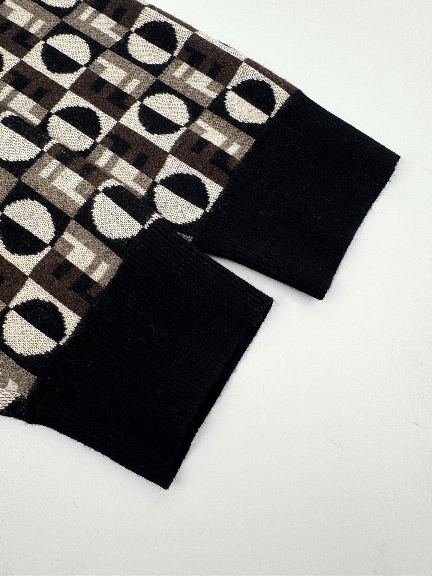 2026 New Arrival FF Jacquard Jumper (25385-B35)