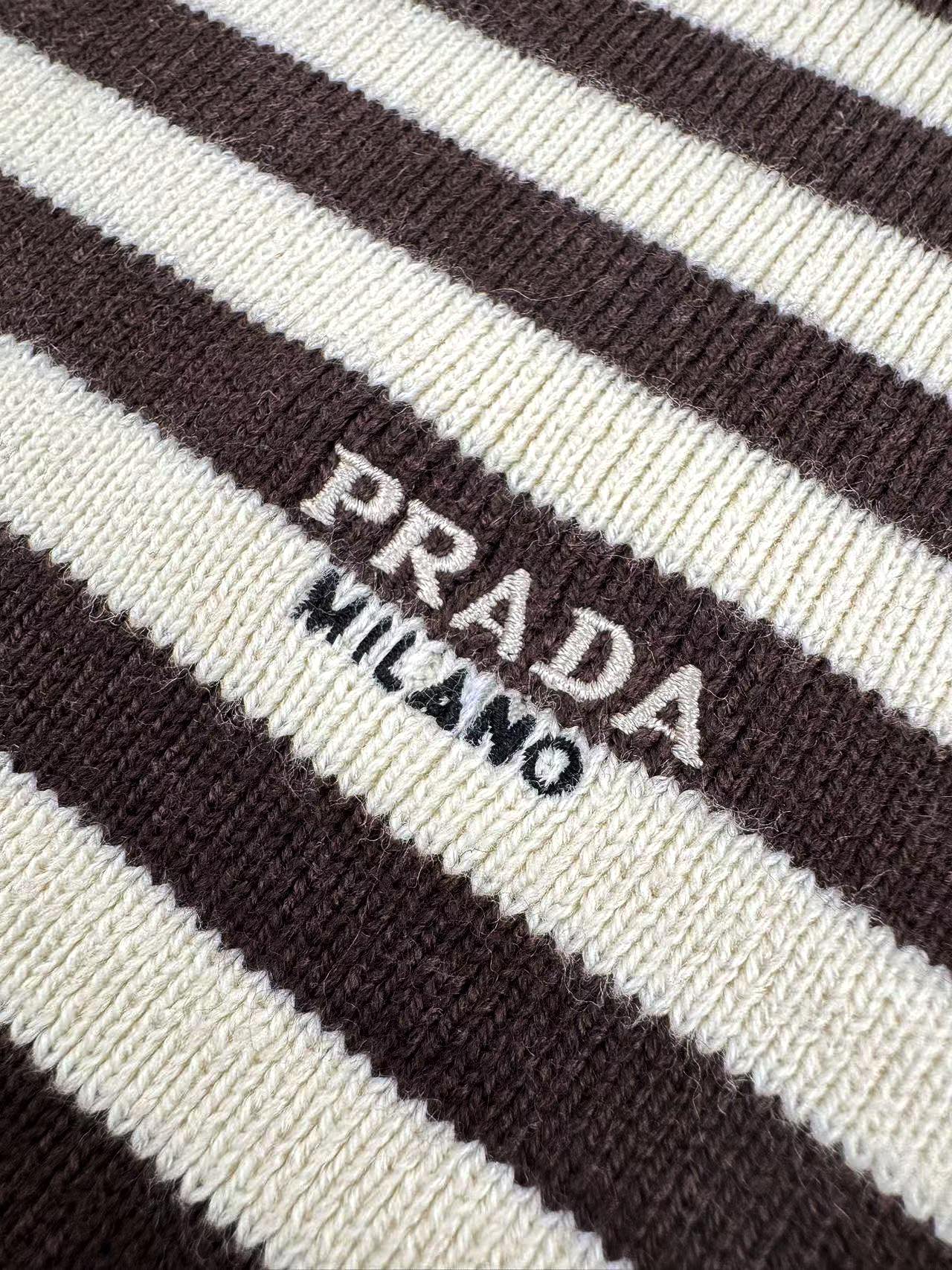 2026 New Triangle Brand Striped Embroidered Crew-Neck Jumper (25341-B30)