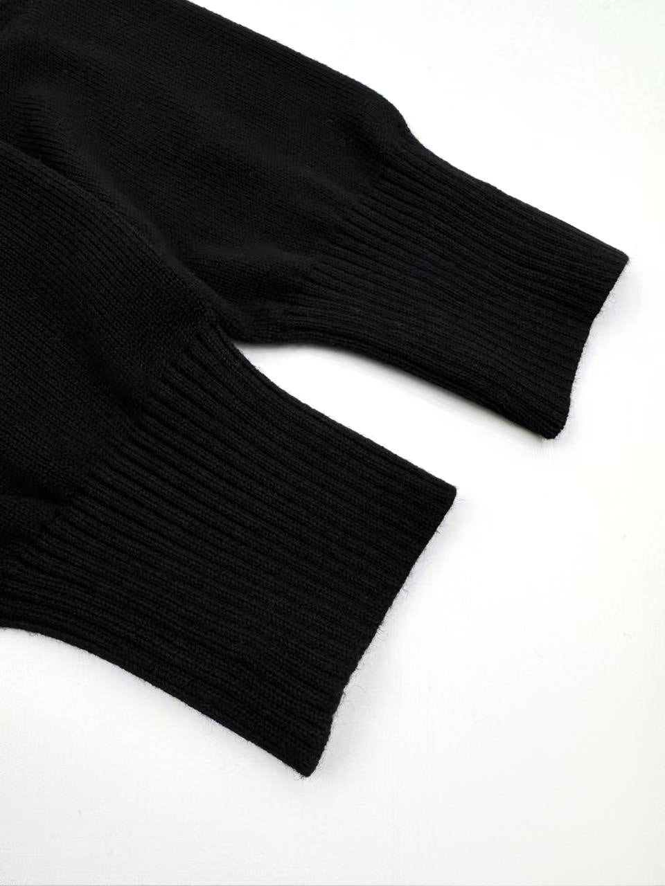 2026 New Heart A Embroidered Sweater (25168-B05)