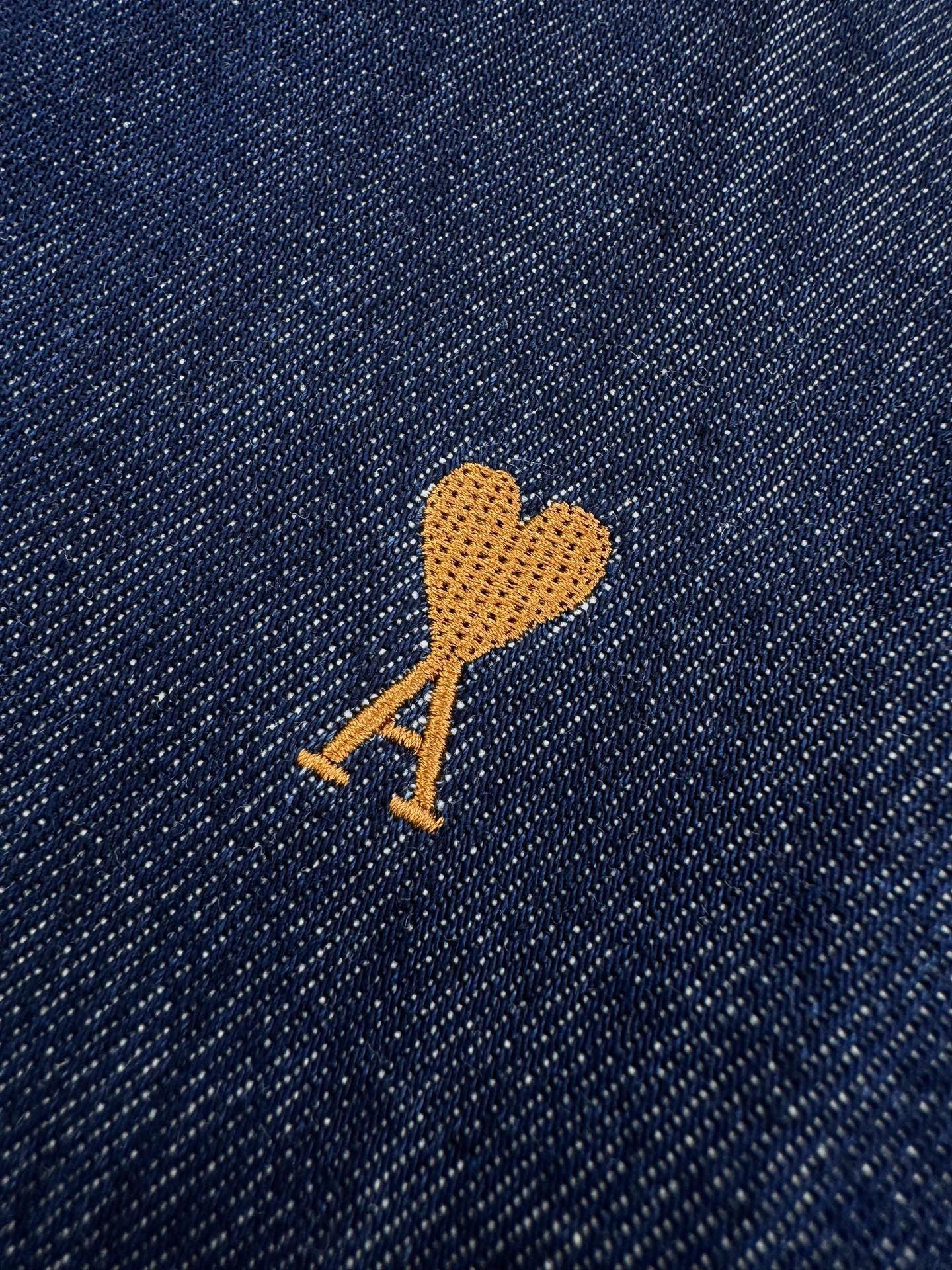 2026 New Heart A Embroidered Denim Shirt (BB790-B45)