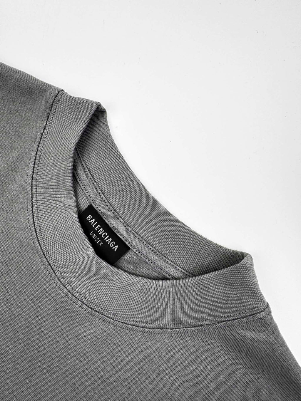 2026 New Balen Logo Reflective Short-Sleeved T-Shirt (25232-A20)