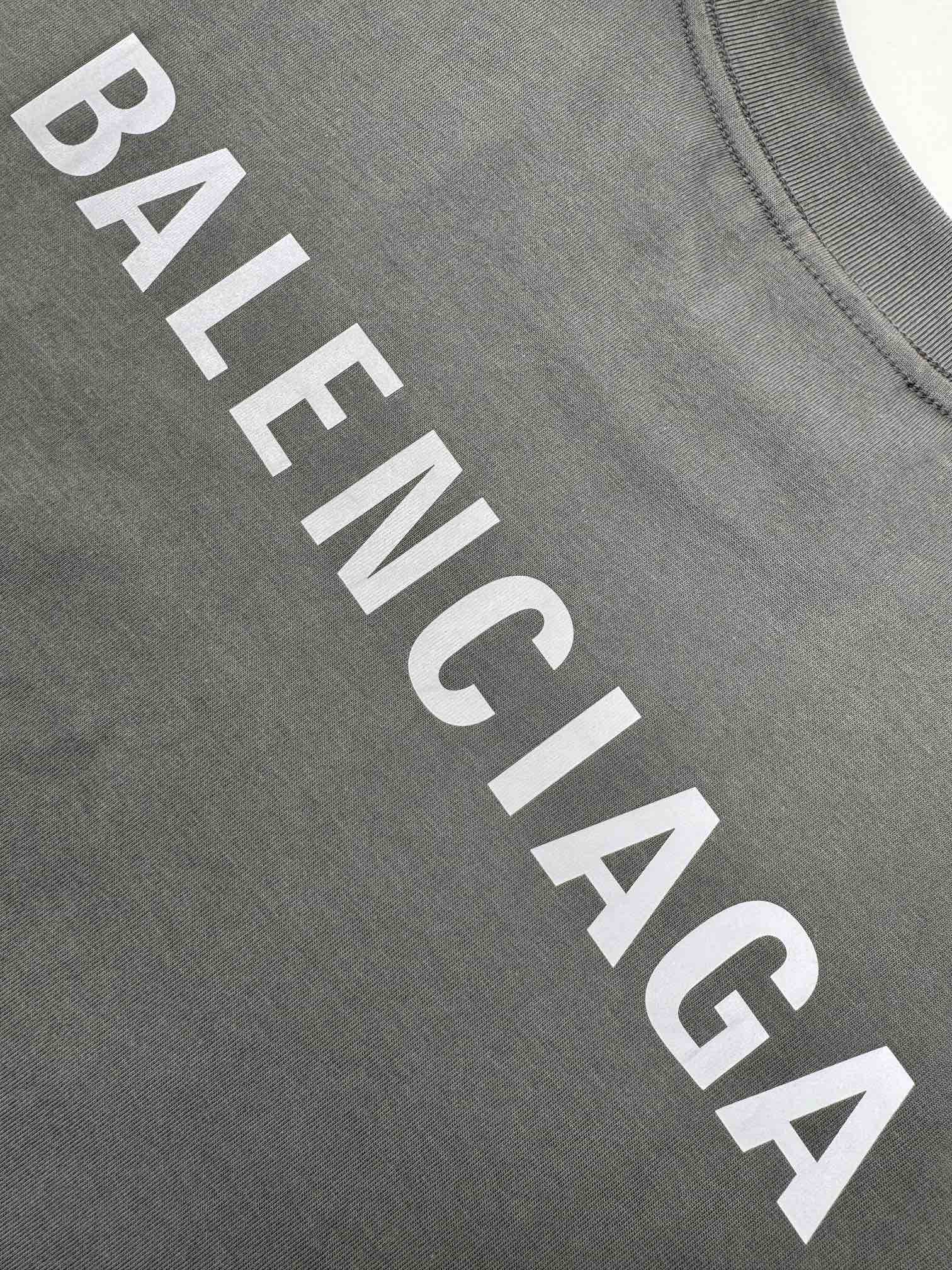 2026 New Balen Logo Reflective Short-Sleeved T-Shirt (25232-A20)