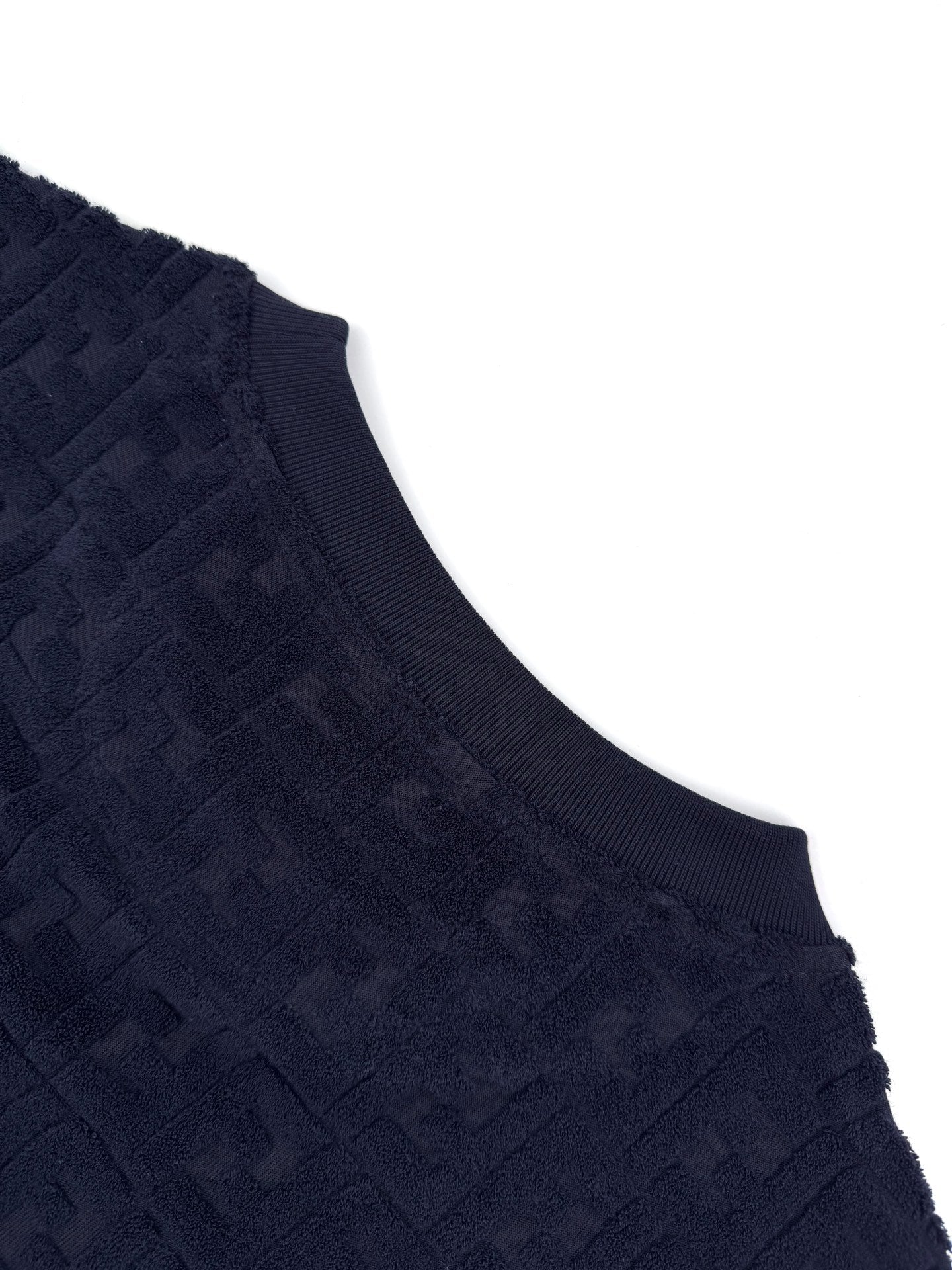 2026 New FF Logo Embossed Short-Sleeve Shirt (25161-A20)