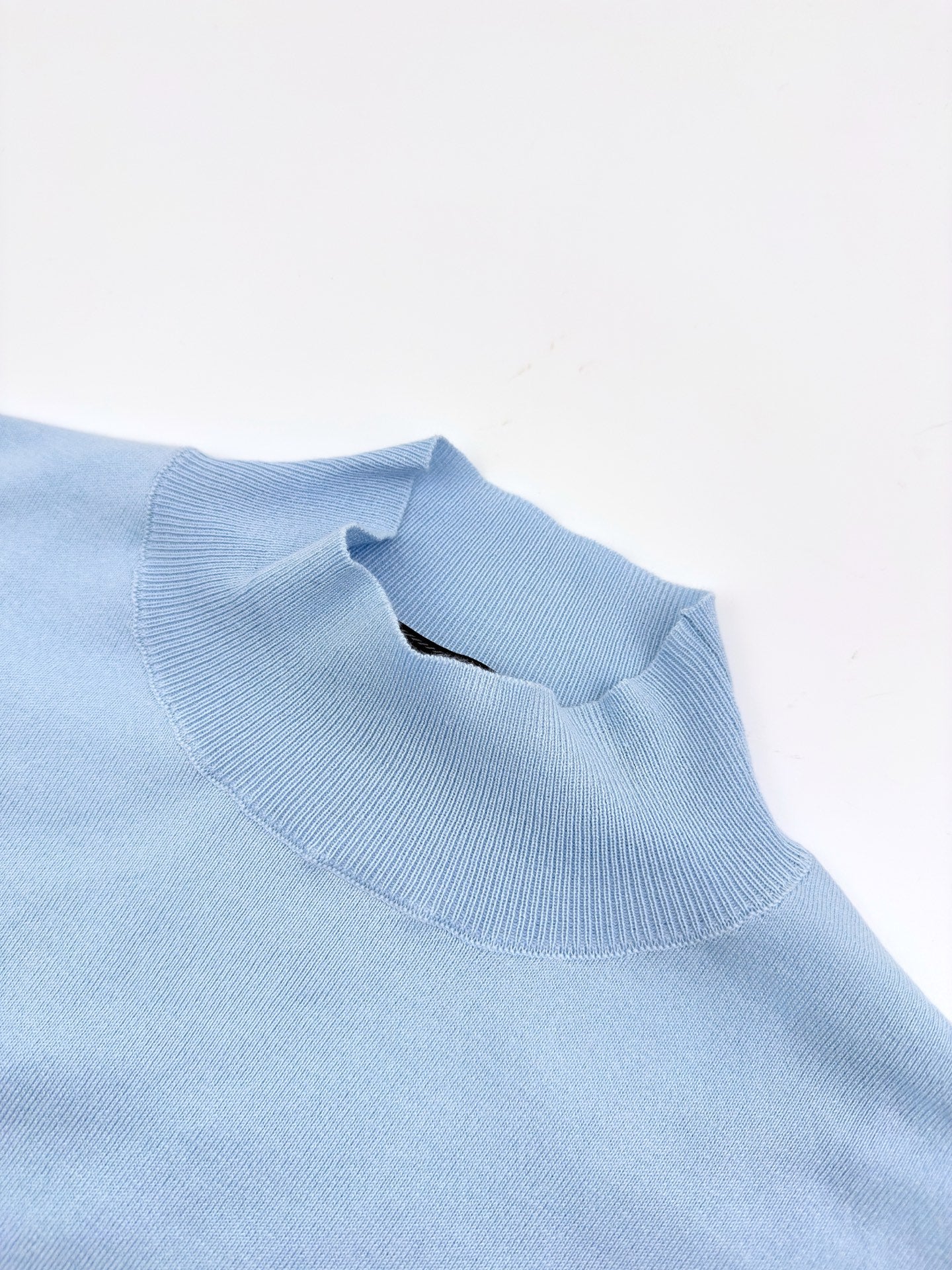2026 New Triangle Brand Jacquard Short-Sleeved Jumper (AA575-A40)