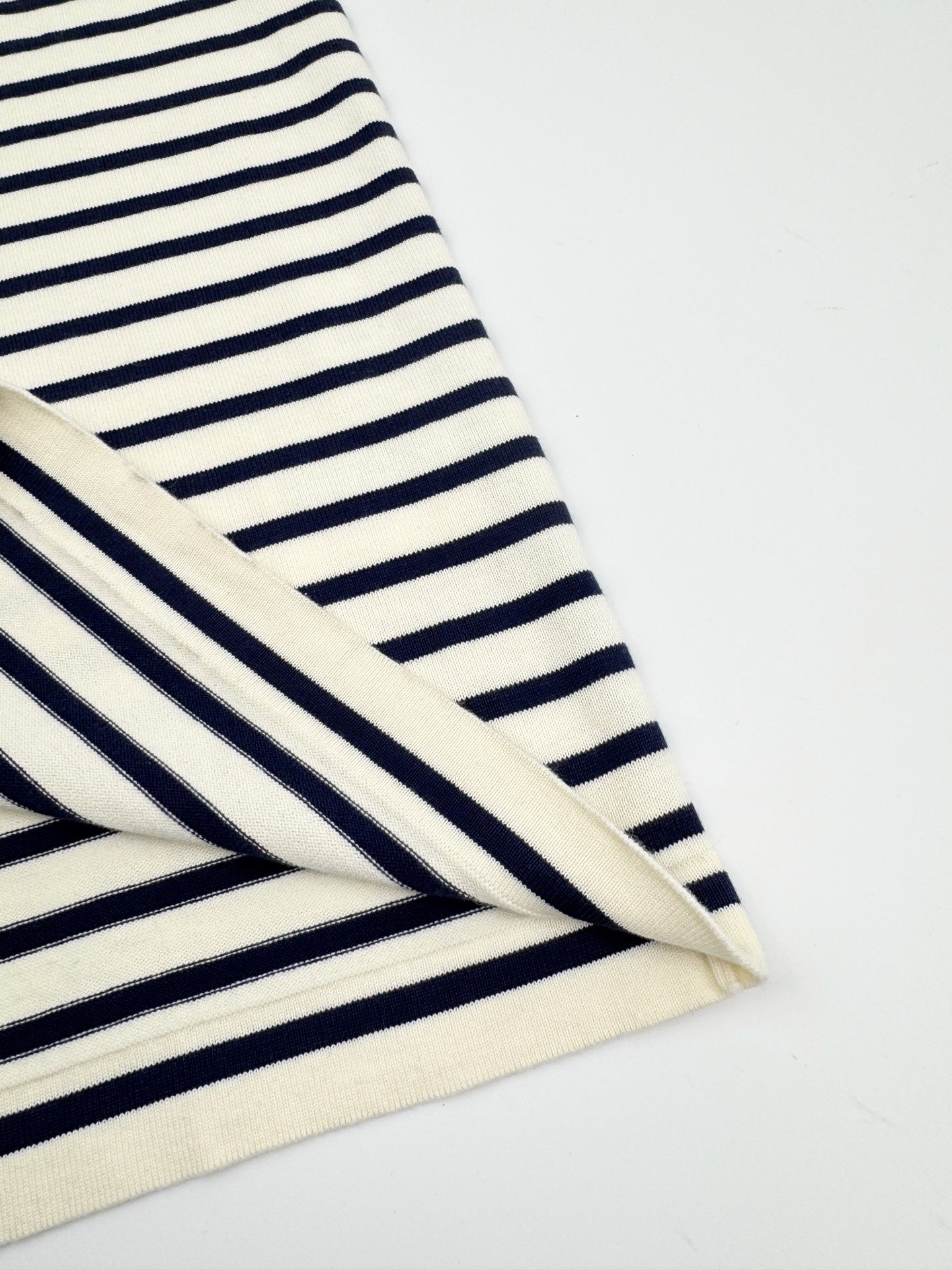 2026 New Triangle Brand Embroidered Striped Short-Sleeved Jumper (CC965-A75)
