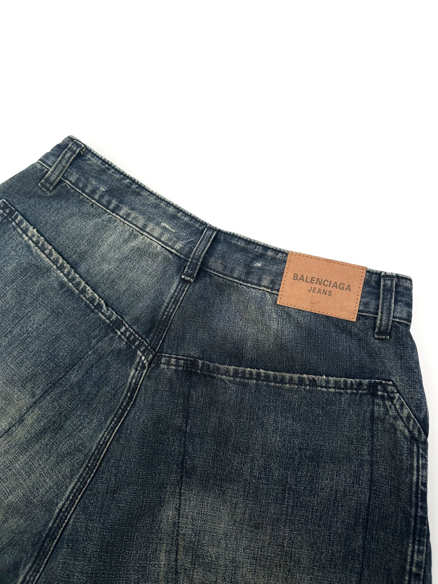 2026 New Balen Logo Distressed Long Pants (BB769-C05)