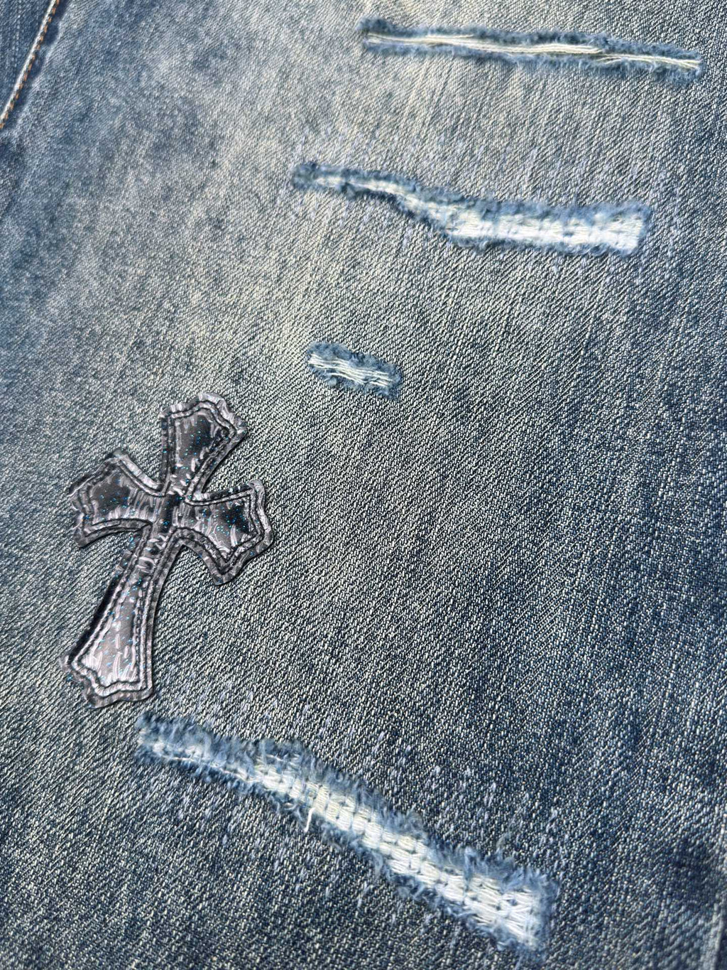 2026 New CH Cross Logo Distressed Jeans (CC963-C60)