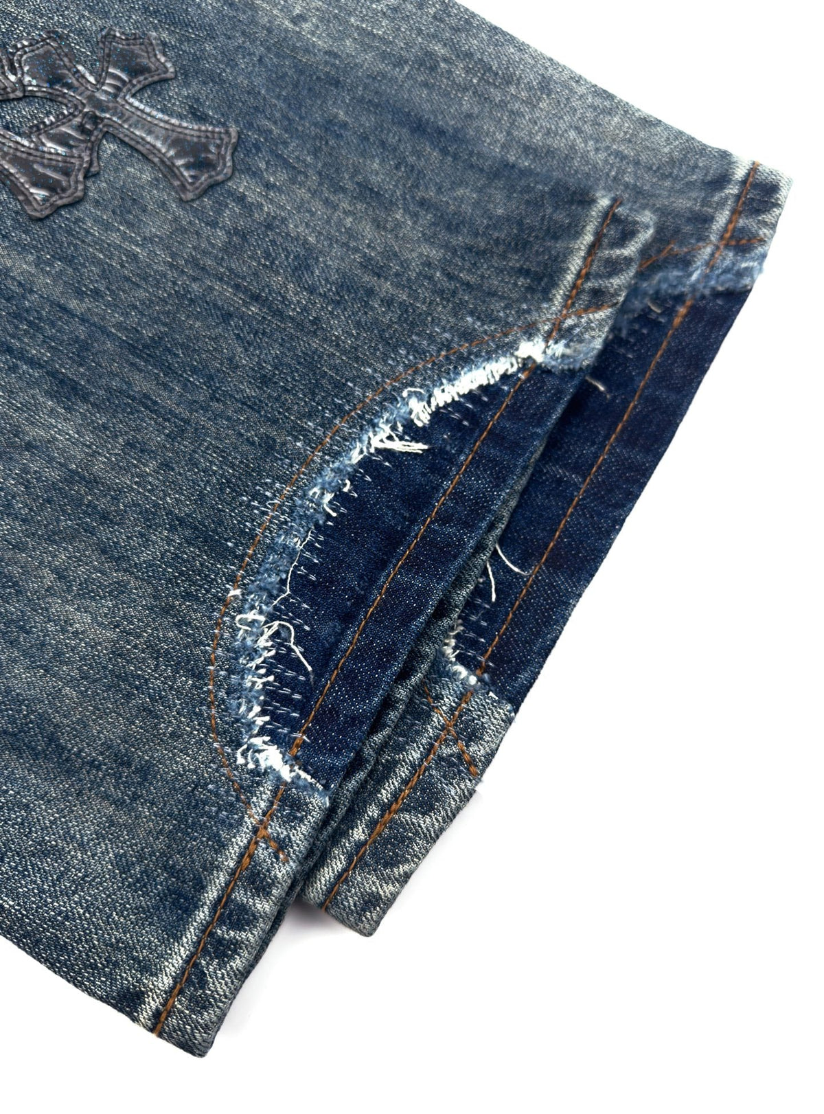 2026 New CH Cross Logo Distressed Jeans (CC963-C60)