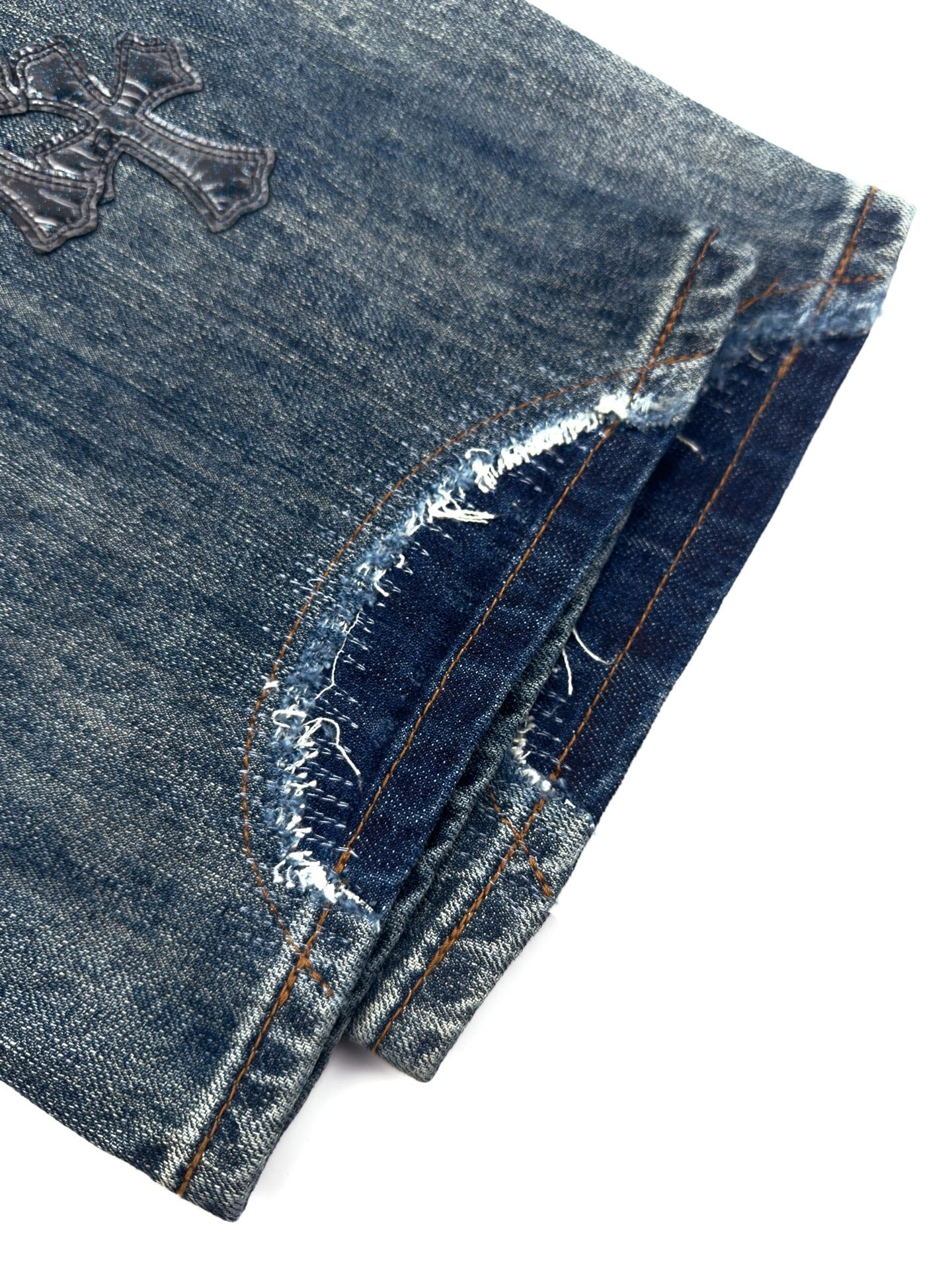 2026 New CH Cross Logo Distressed Jeans (CC963-C60)