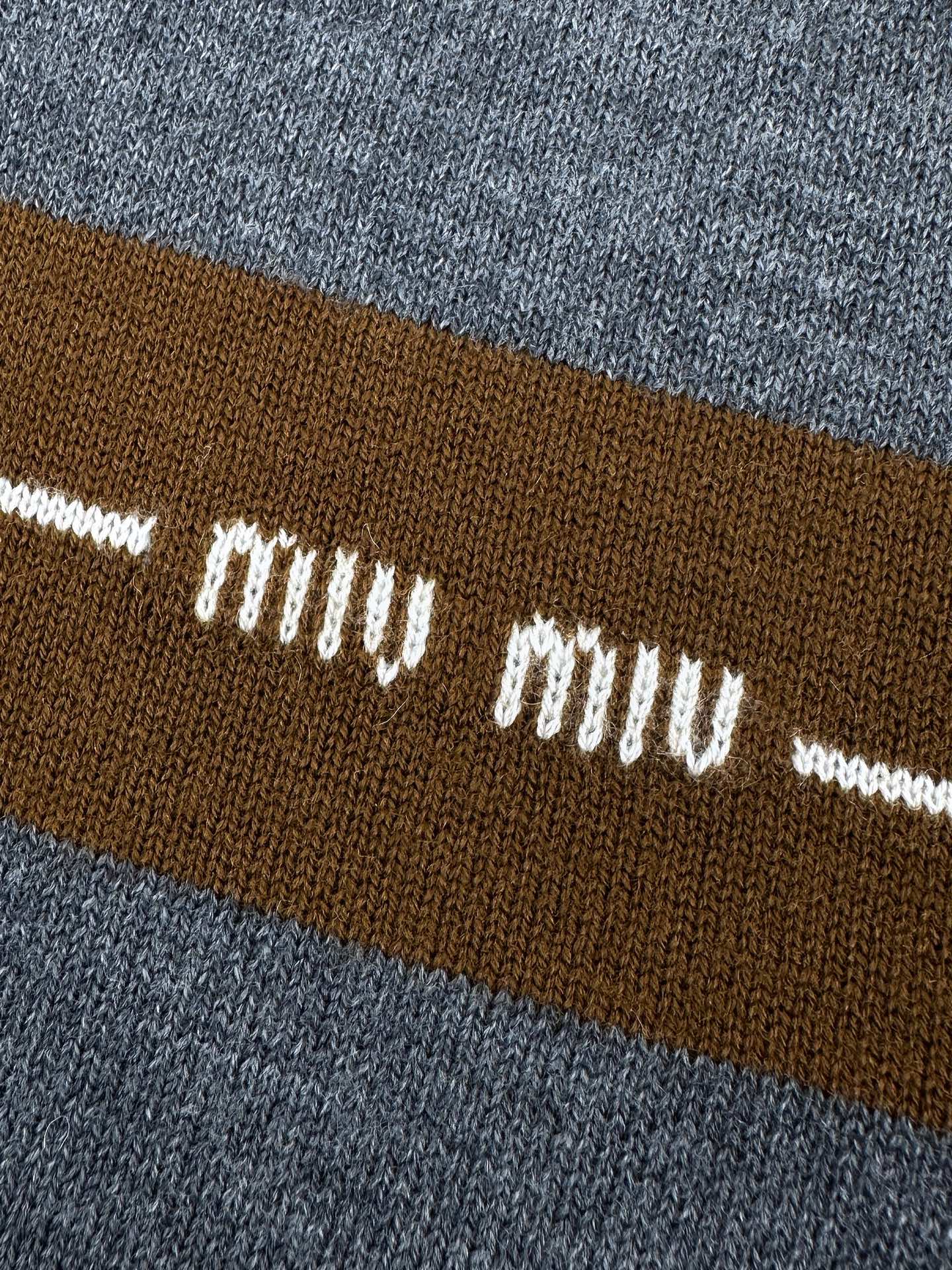2026 Women's MM Logo Jacquard Striped Jumper  (FF711)