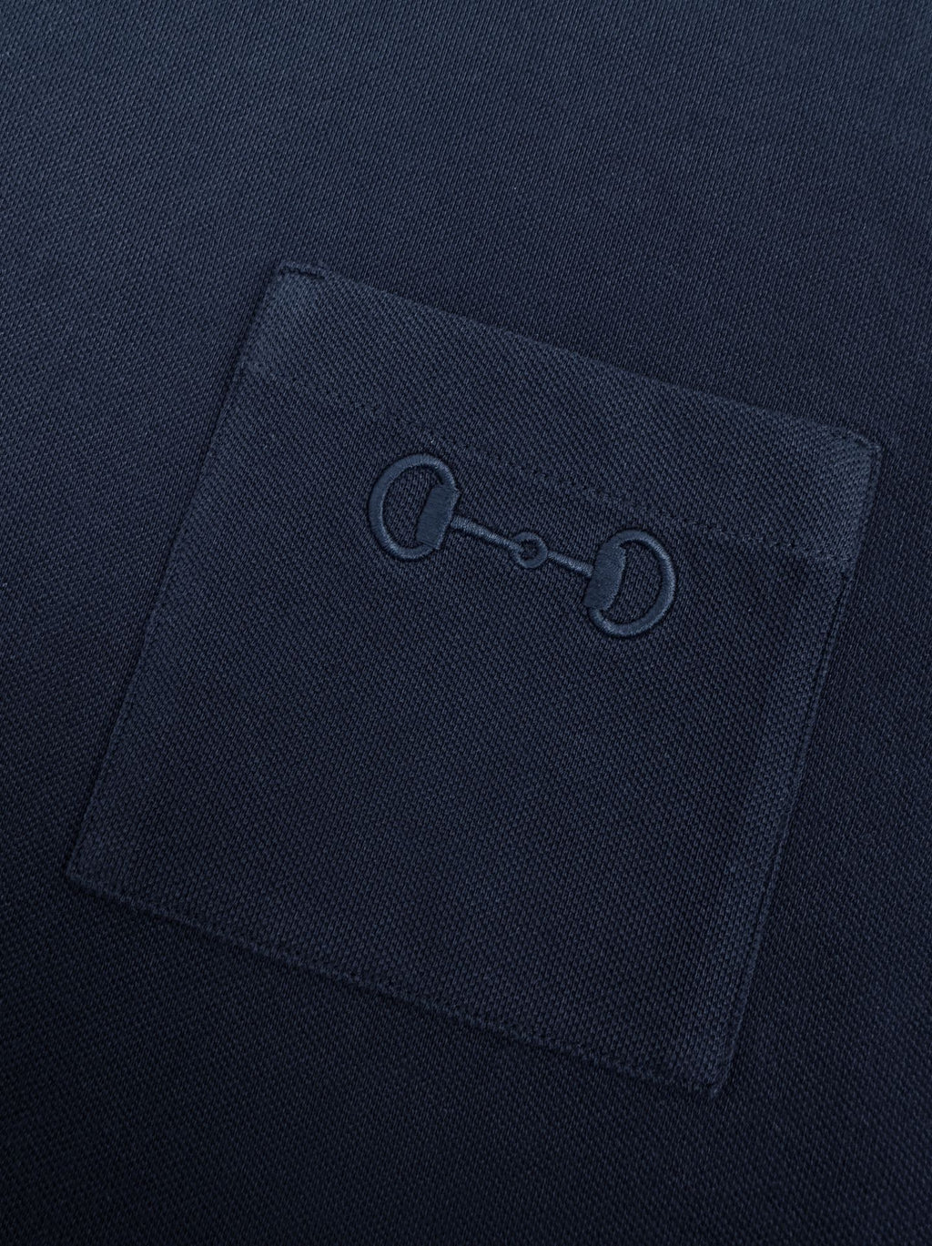2026 New GU Short-Sleeve Shirt with Horsebit Embroidery on the Pocket (CC964-A10)
