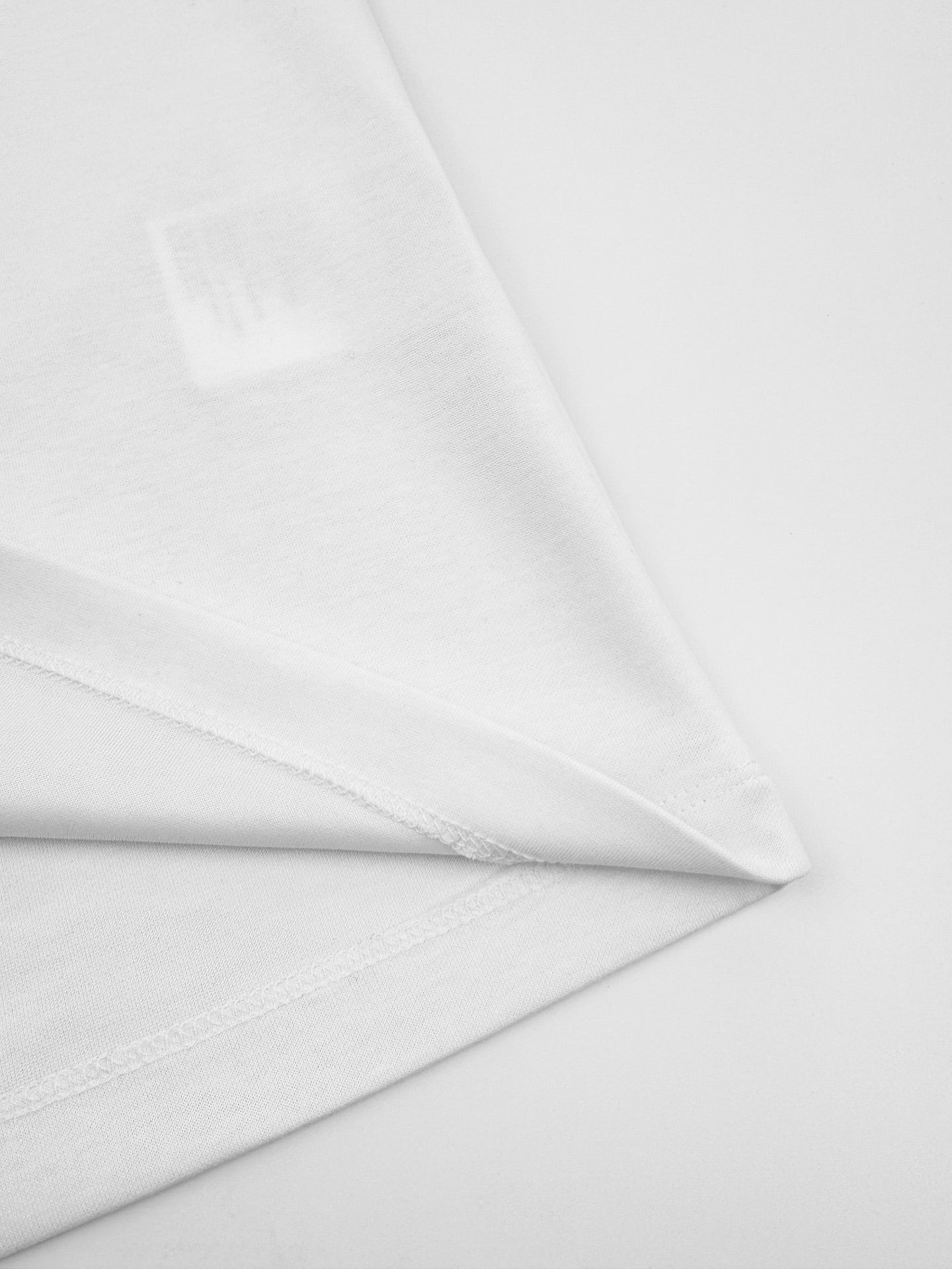 2026 New Triangle Brand Logo Embroidered Short-Sleeved T-Shirt (CC954-A10)