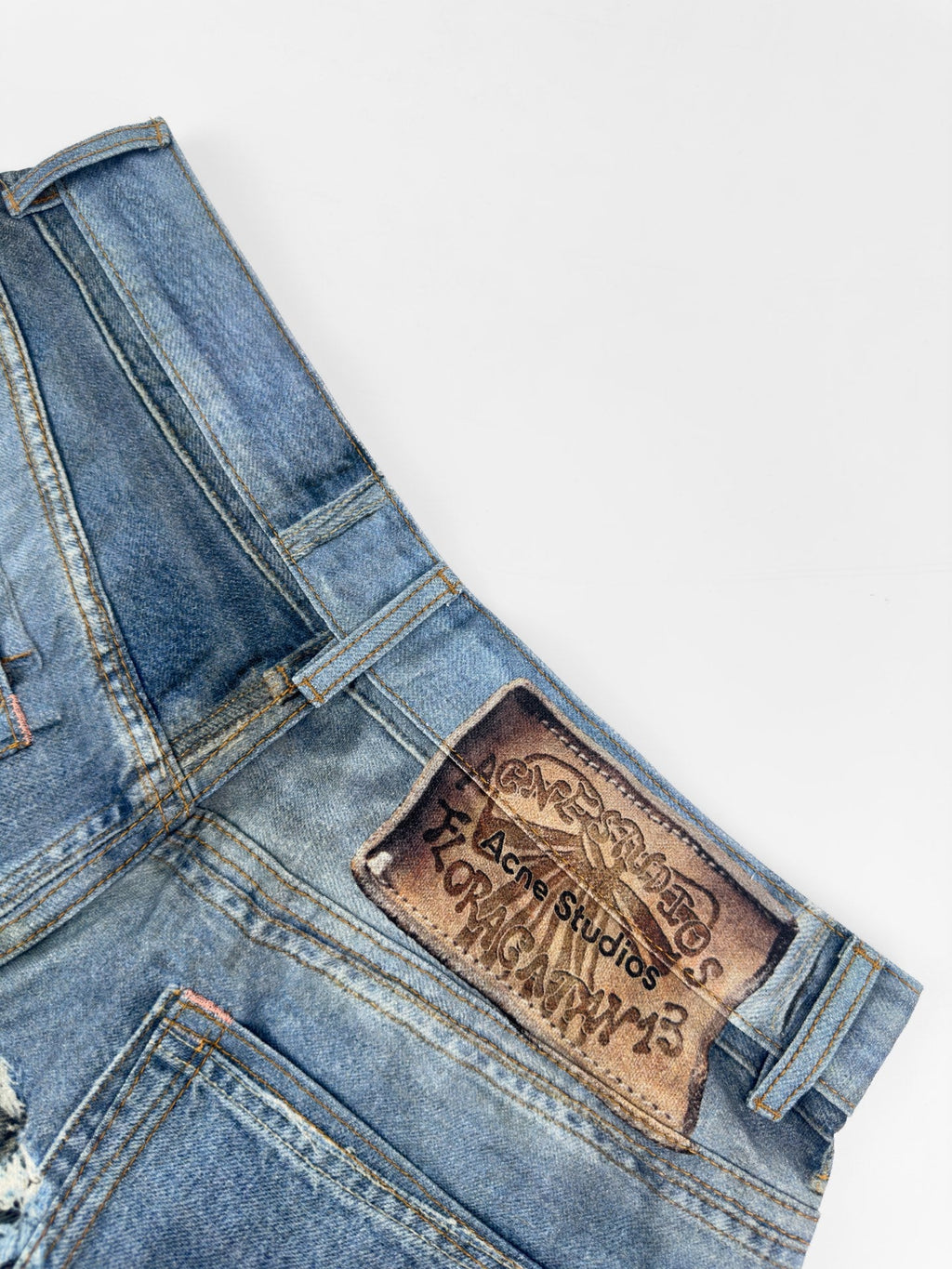 2026 New Acn Optical Illusion Print, Dyed and Distressed Denim Shorts (CC967-B45)