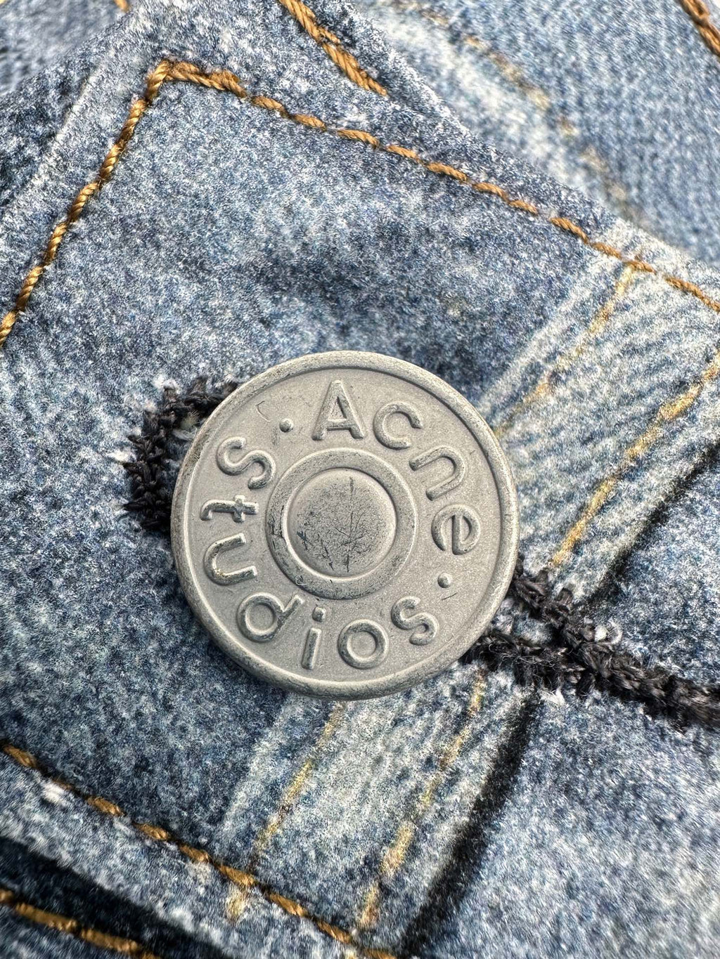2026 New Acn Optical Illusion Print, Dyed and Distressed Denim Shorts (CC967-B45)