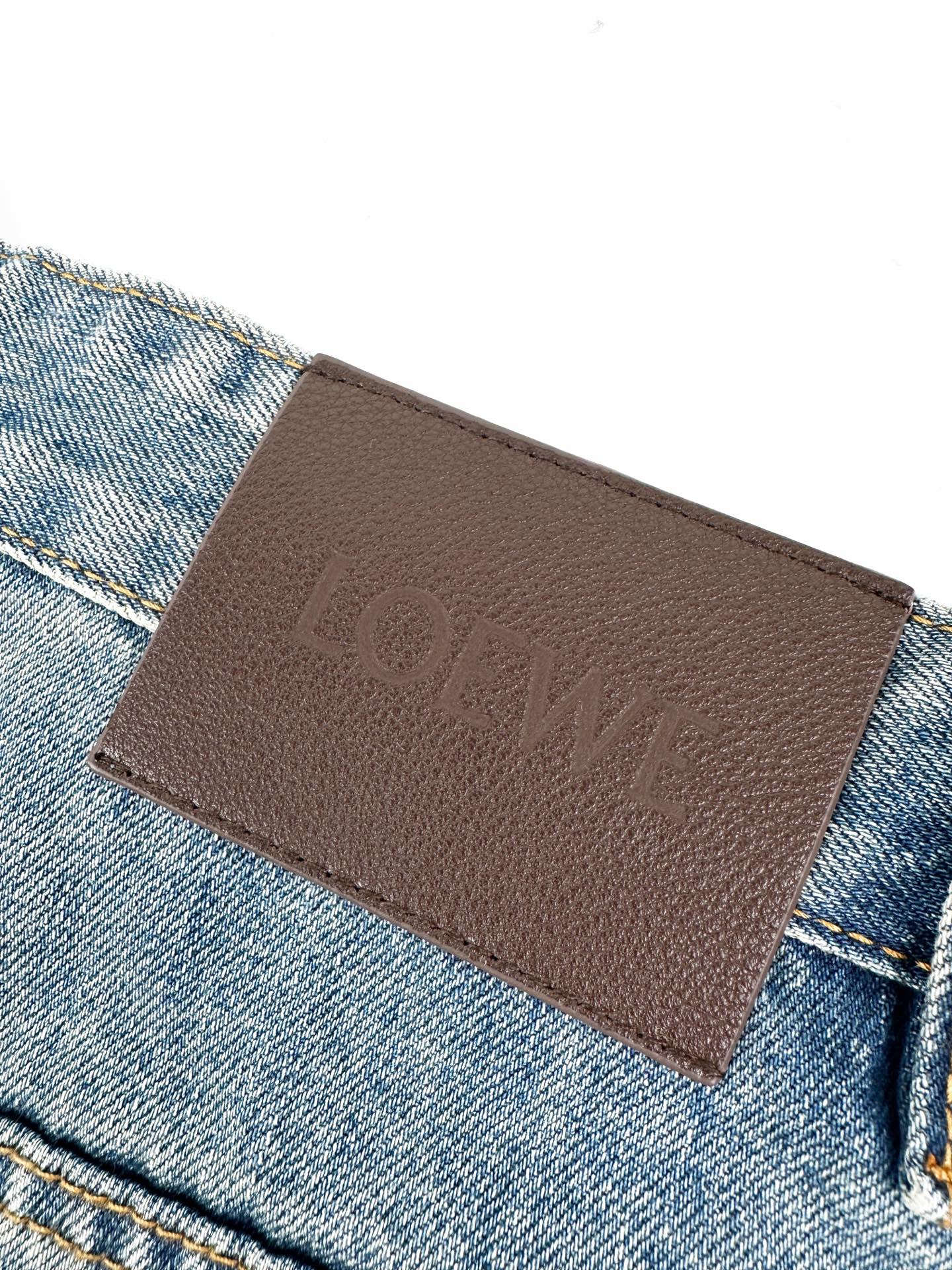 2026 Women's Way Embroidered Leather-Tagged Jeans (EE414)
