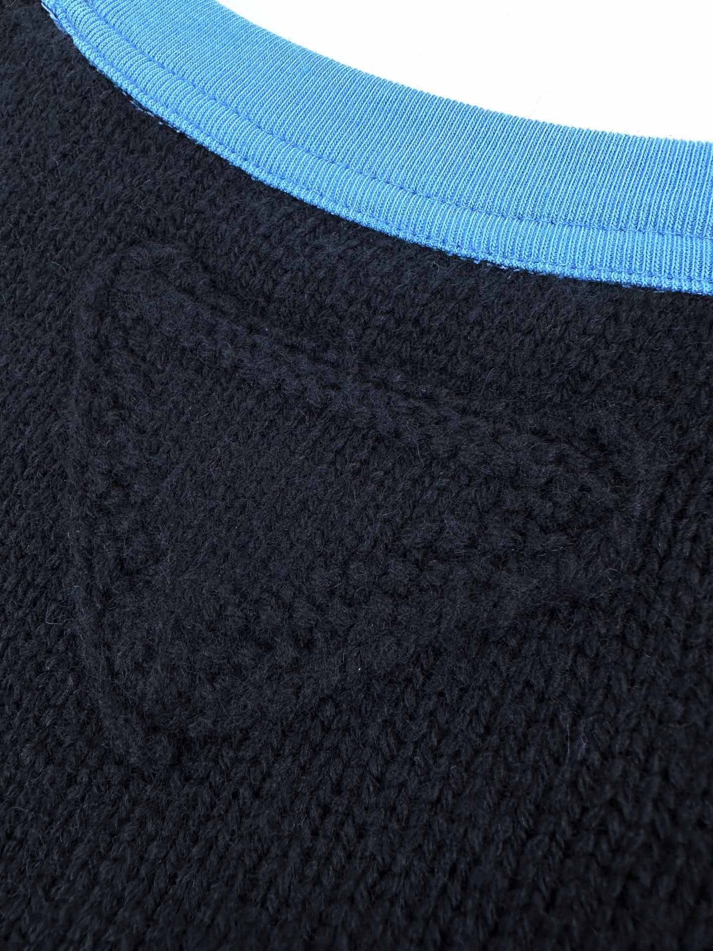 2026 Women's Triangle Brand Short-Sleeved Jumper with Triangle Logo (DD102)