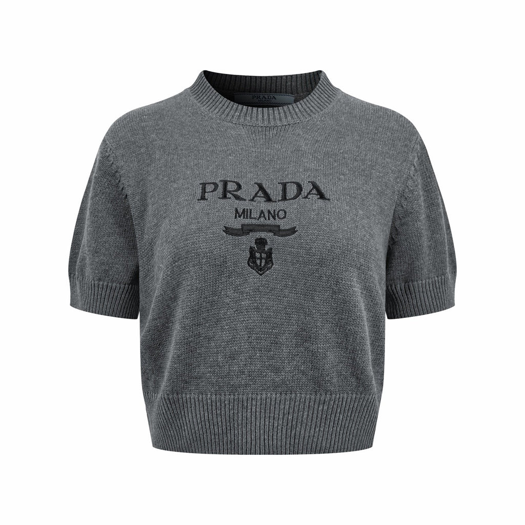 2026 Women's Triangle Brand Embroidered Cropped Jumper (FF734)