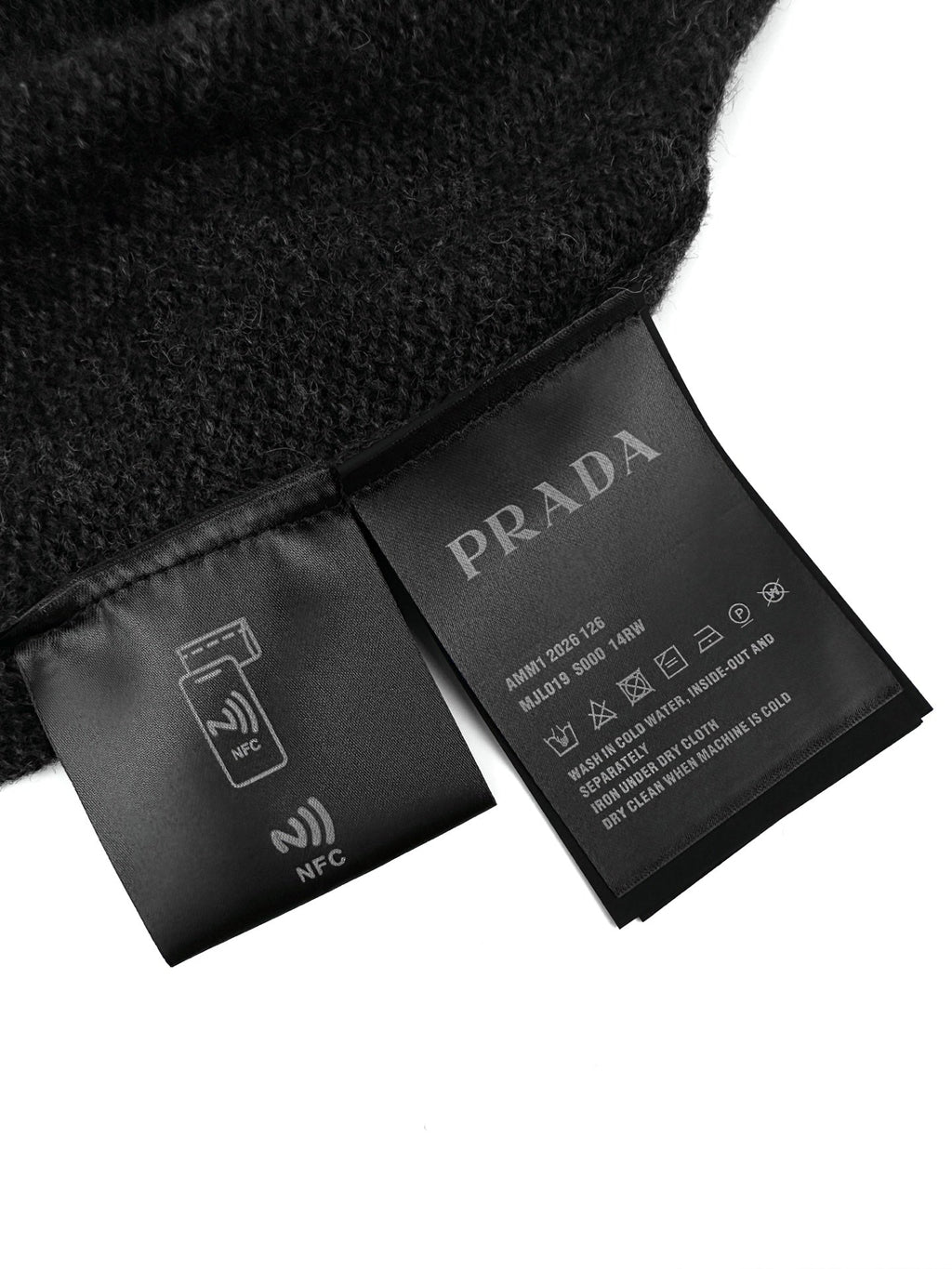2026 New Triangle Brand Short-Sleeved Sweater with Triangle Logo (AA569-A50)